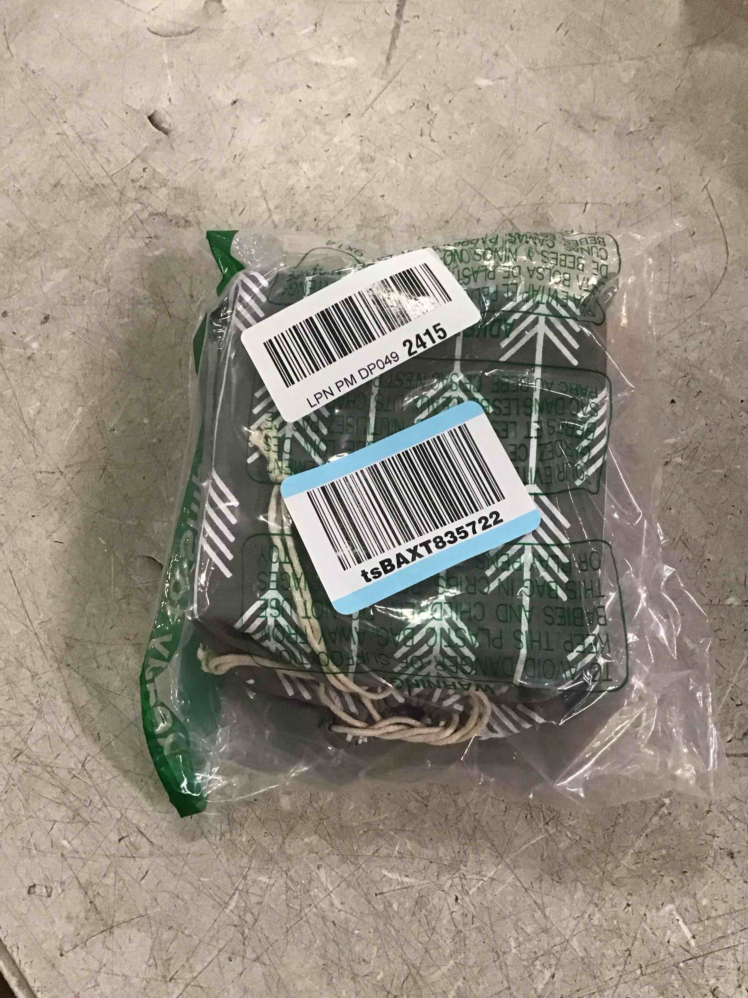 https://s3.amazonaws.com/lotting-images-prod/bidfta/GRA2139592_1740495300148.jpeg
