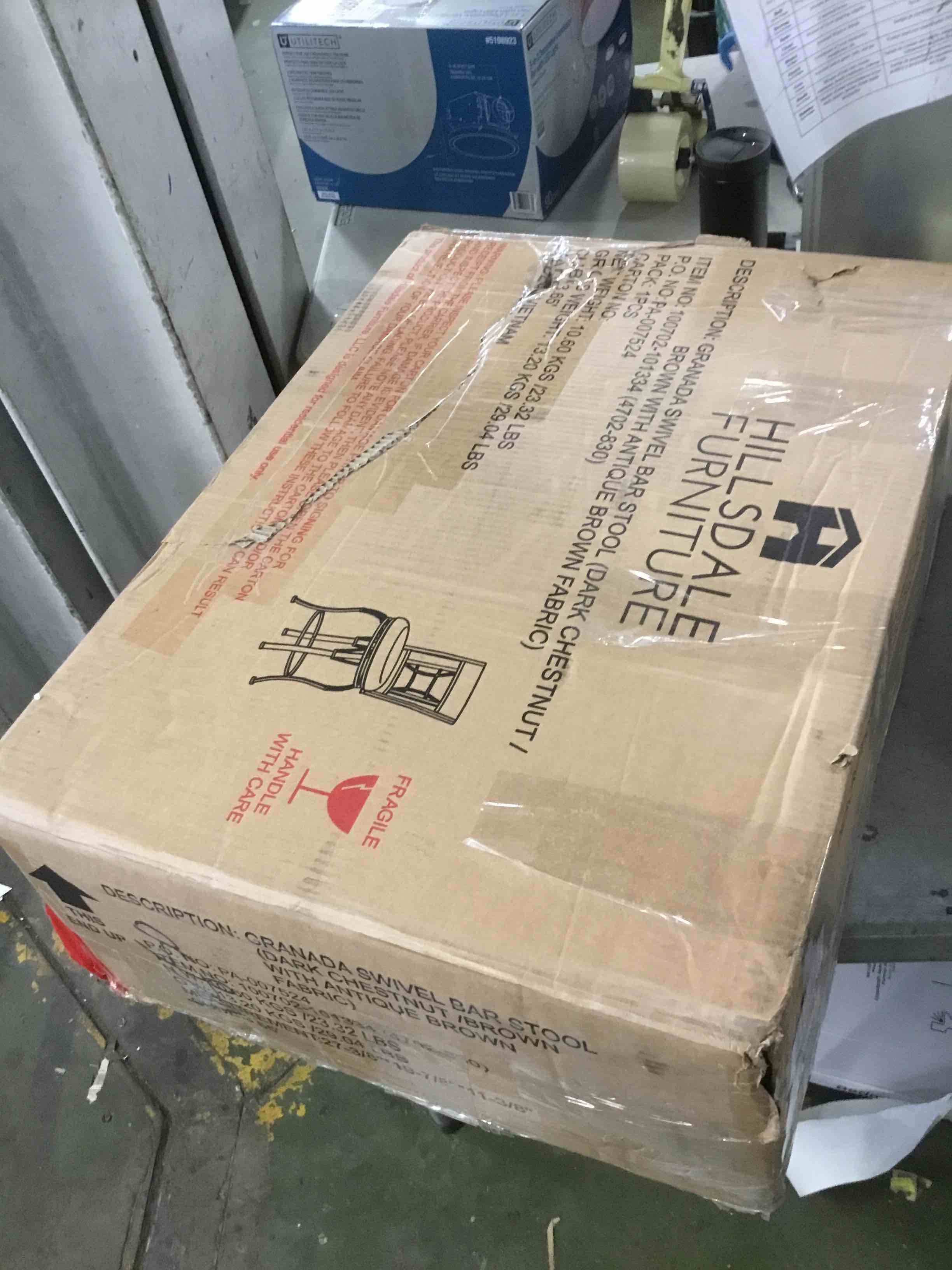 https://s3.amazonaws.com/lotting-images-prod/bidfta/GRA2140662_1738608236126.jpeg