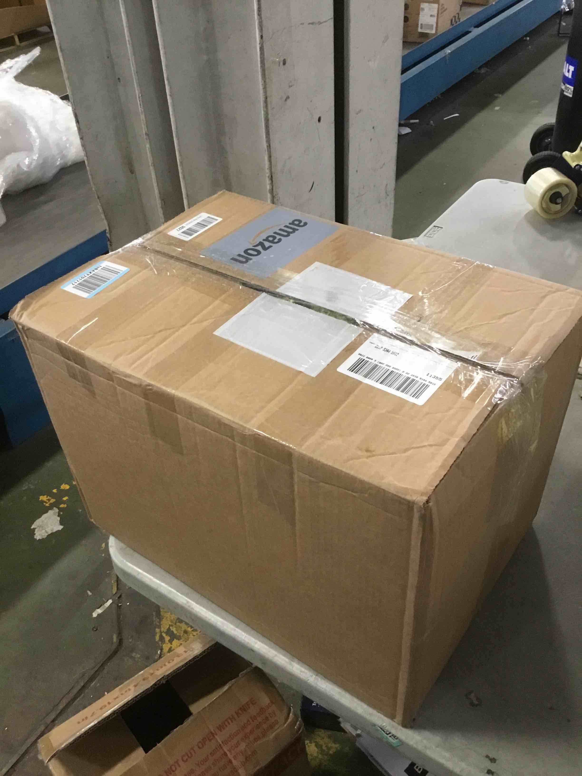 https://s3.amazonaws.com/lotting-images-prod/bidfta/GRA2140669_1738609488059.jpeg