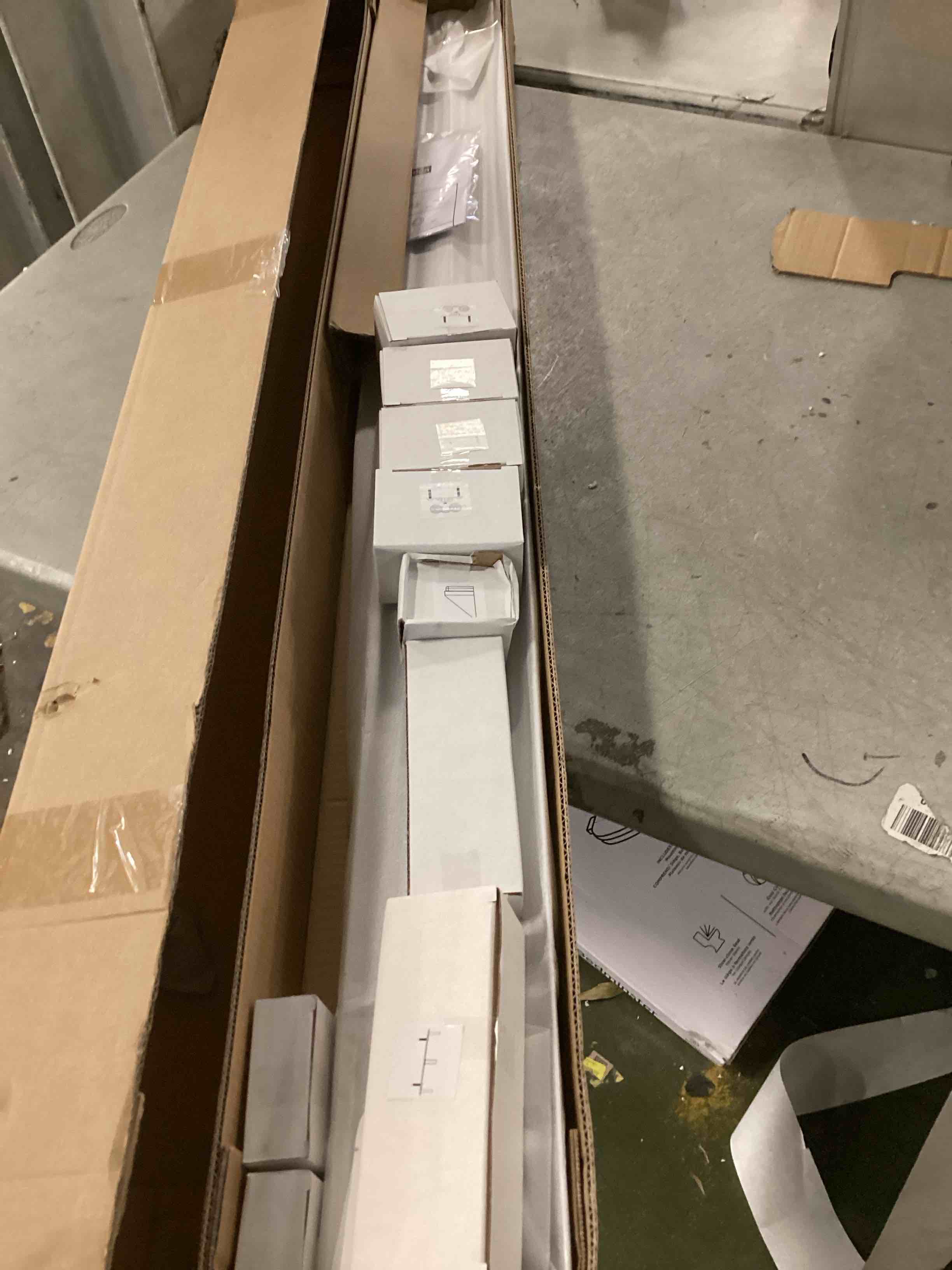 https://s3.amazonaws.com/lotting-images-prod/bidfta/GRA2140689_1738612585595.jpeg