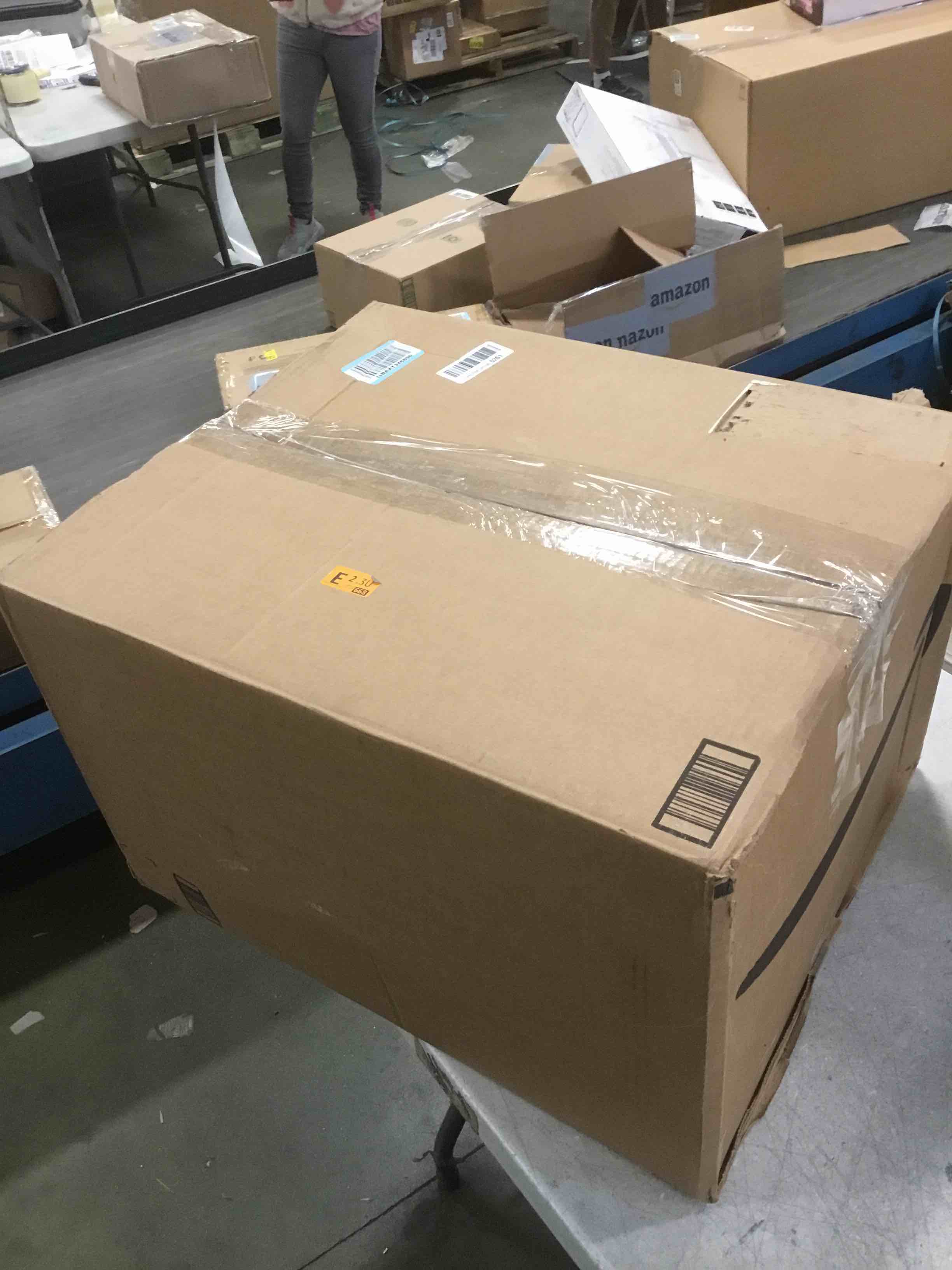 https://s3.amazonaws.com/lotting-images-prod/bidfta/GRA2141038_1738771626824.jpeg