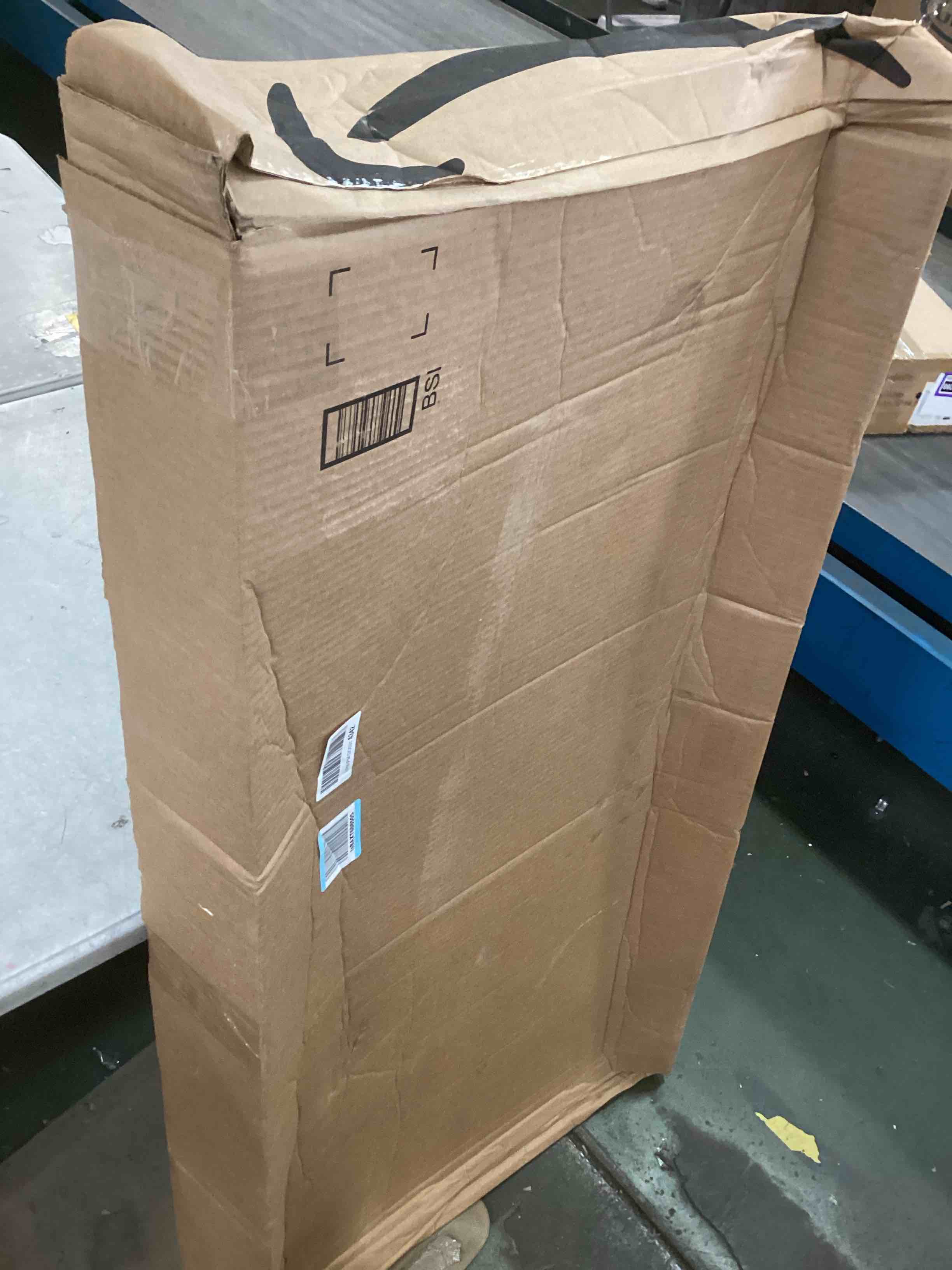https://s3.amazonaws.com/lotting-images-prod/bidfta/GRA2142633_1739997037077.jpeg
