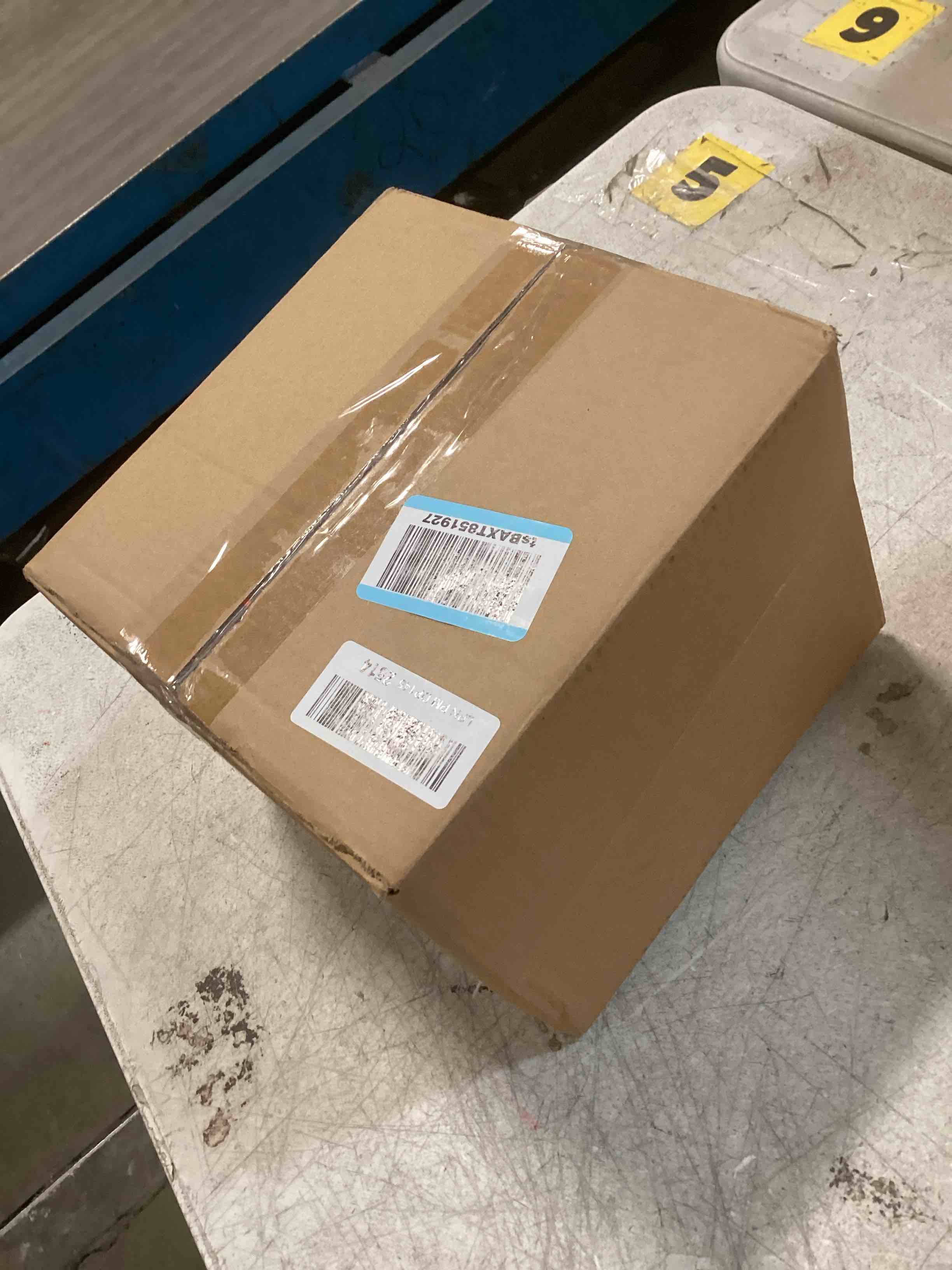 https://s3.amazonaws.com/lotting-images-prod/bidfta/GRA2142897_1740143357082.jpeg