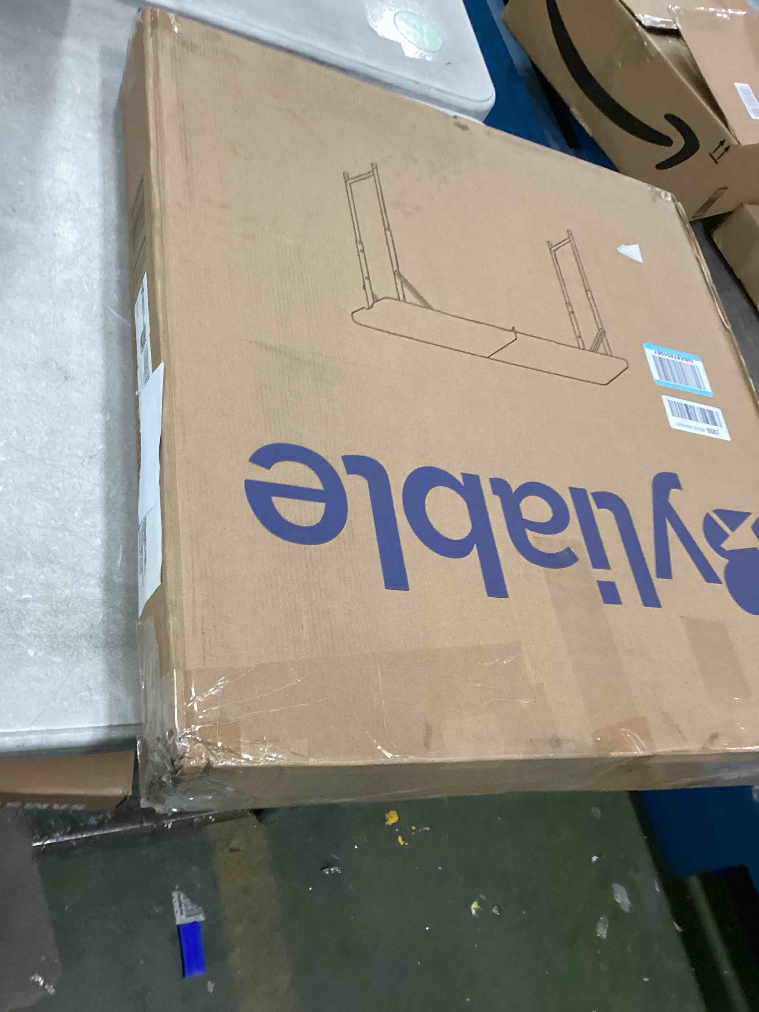 https://s3.amazonaws.com/lotting-images-prod/bidfta/GRA2143090_1737651465144.jpeg
