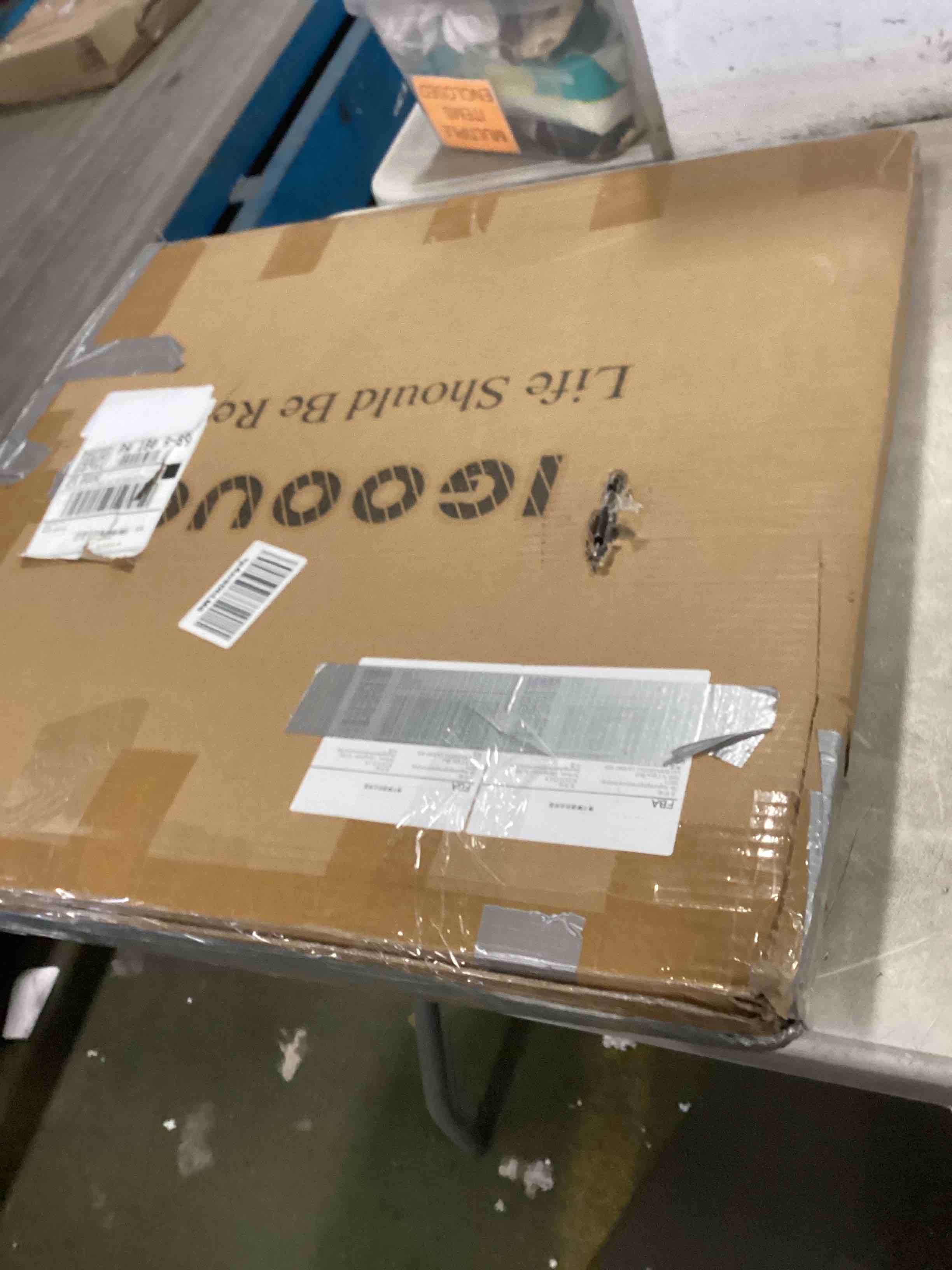 https://s3.amazonaws.com/lotting-images-prod/bidfta/GRA2143572_1737744543867.jpeg