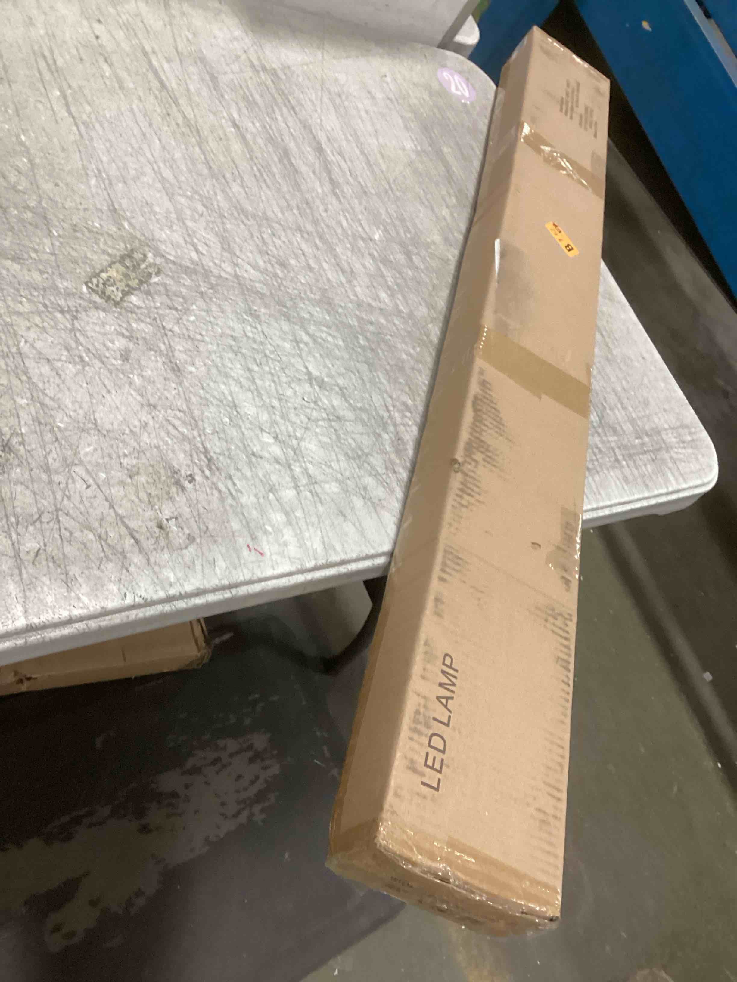 https://s3.amazonaws.com/lotting-images-prod/bidfta/GRA2144573_1738243460549.jpeg