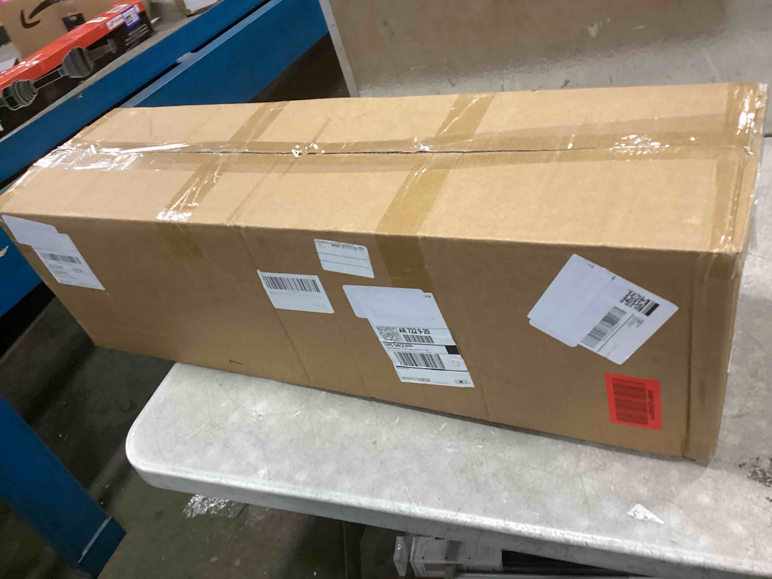 https://s3.amazonaws.com/lotting-images-prod/bidfta/GRA2144745_1738338850892.jpeg