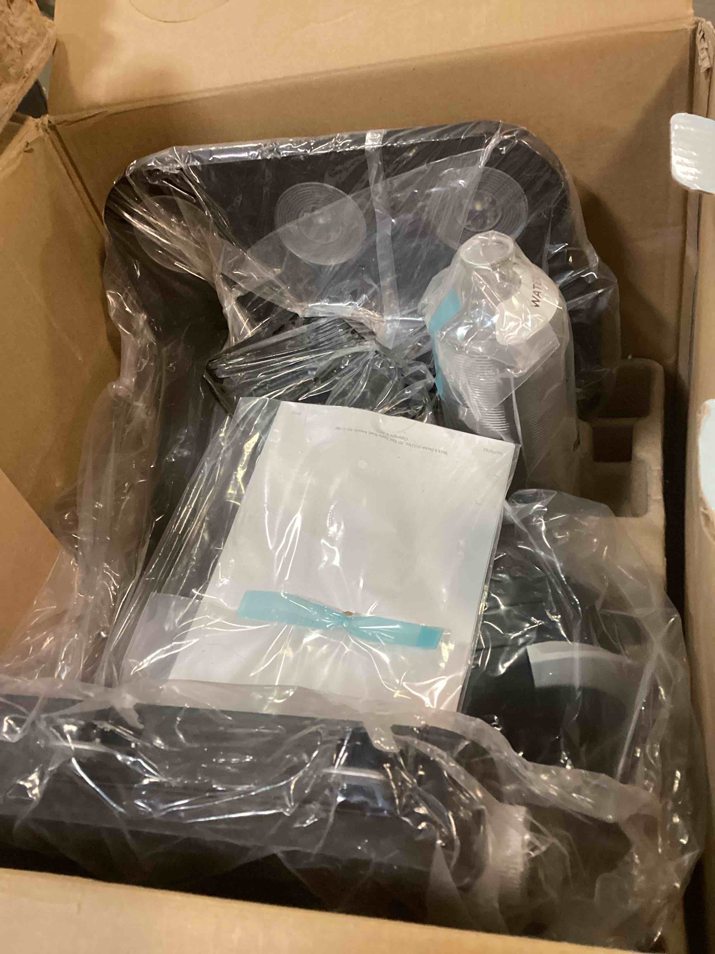 https://s3.amazonaws.com/lotting-images-prod/bidfta/GRA2144991_1738594255385.jpeg