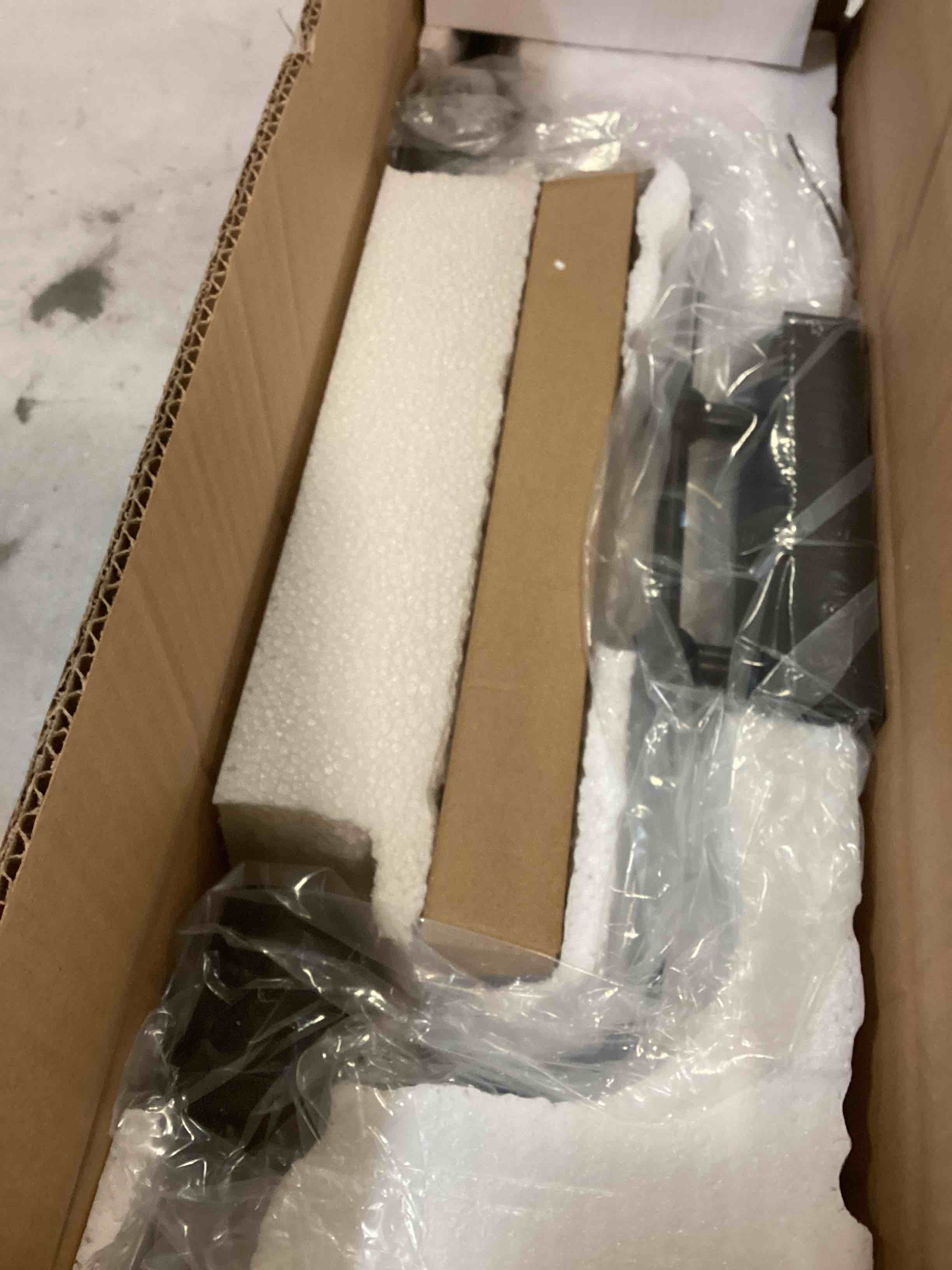 https://s3.amazonaws.com/lotting-images-prod/bidfta/GRA2145083_1738607733754.jpeg