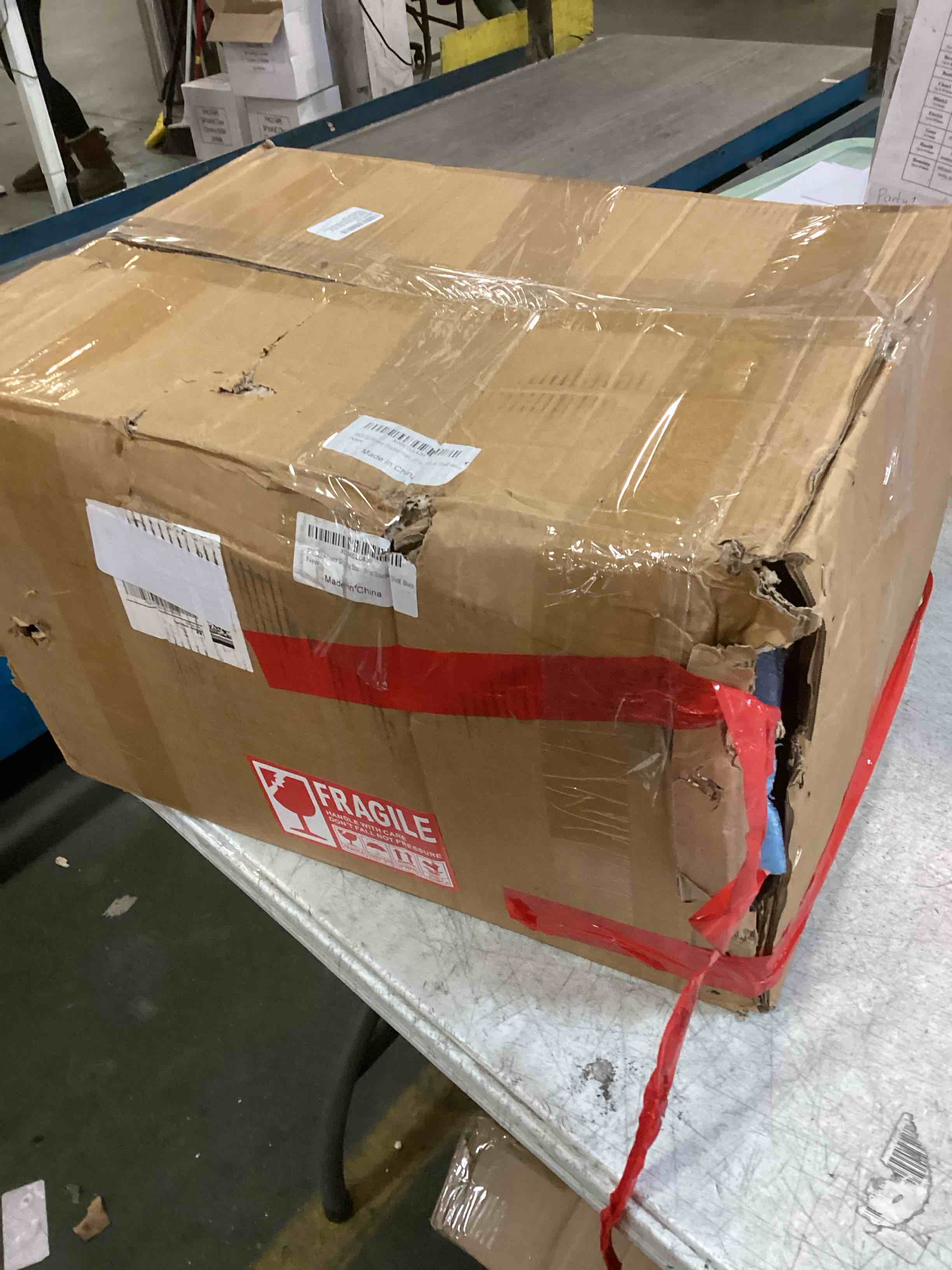 https://s3.amazonaws.com/lotting-images-prod/bidfta/GRA2145307_1738690428974.jpeg