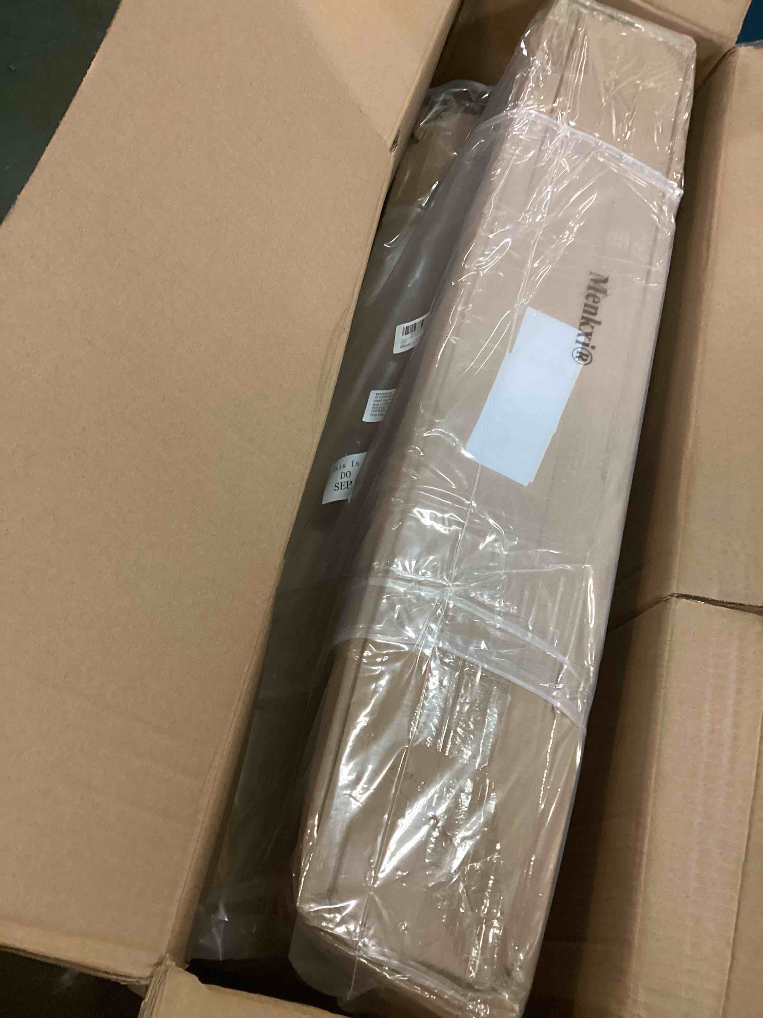 https://s3.amazonaws.com/lotting-images-prod/bidfta/GRA2145635_1738785342255.jpeg