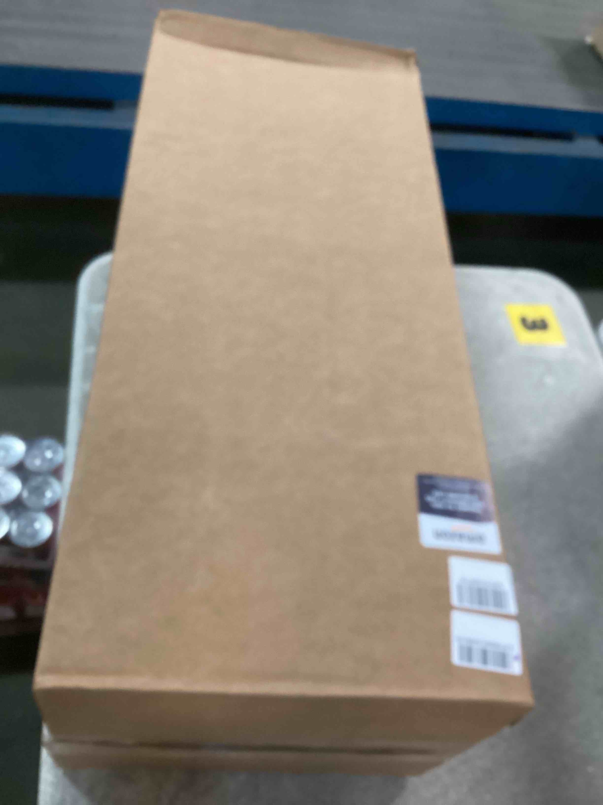 https://s3.amazonaws.com/lotting-images-prod/bidfta/GRA2146036_1738678070745.jpeg