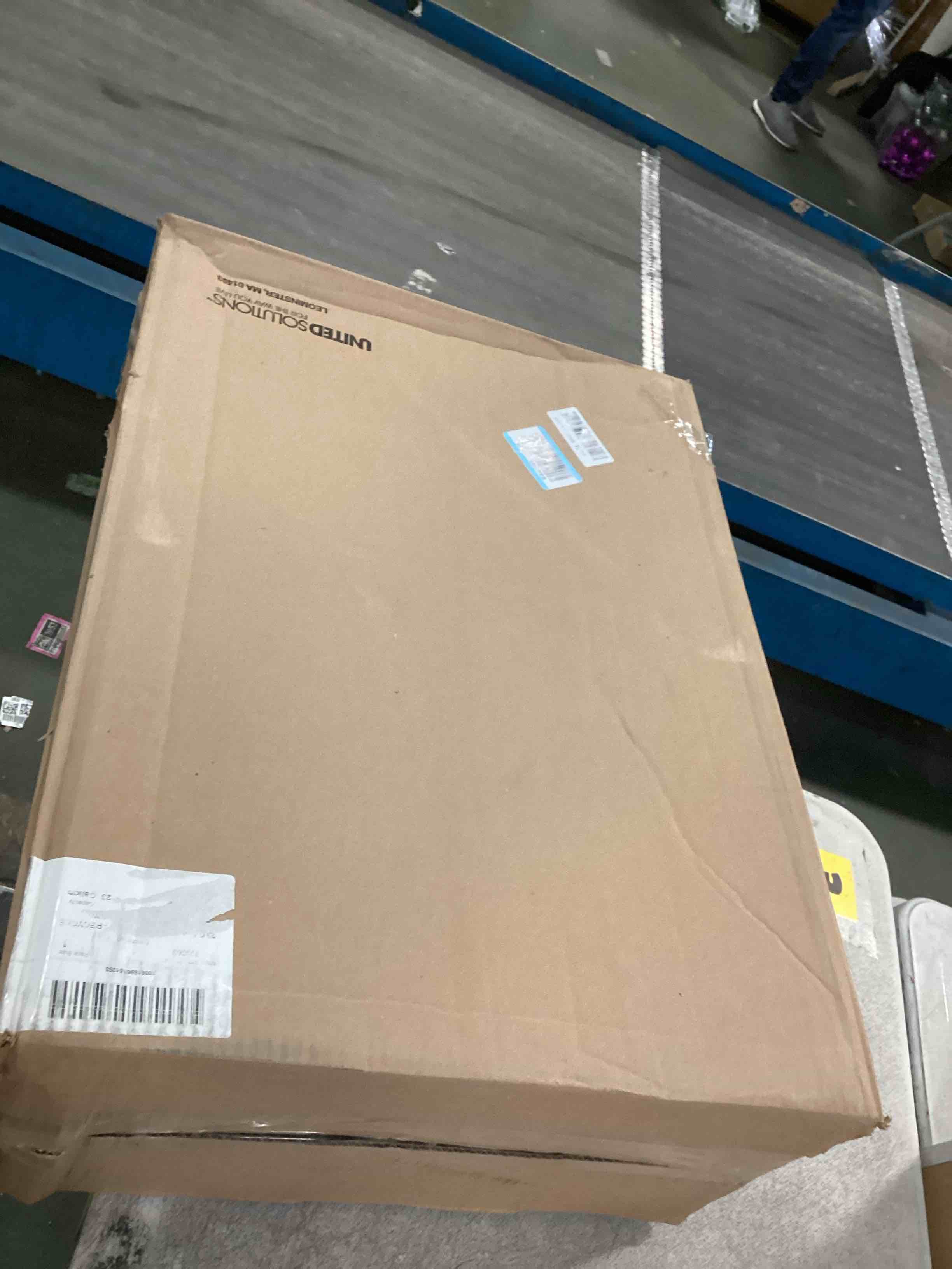 https://s3.amazonaws.com/lotting-images-prod/bidfta/GRA2146073_1738684442021.jpeg
