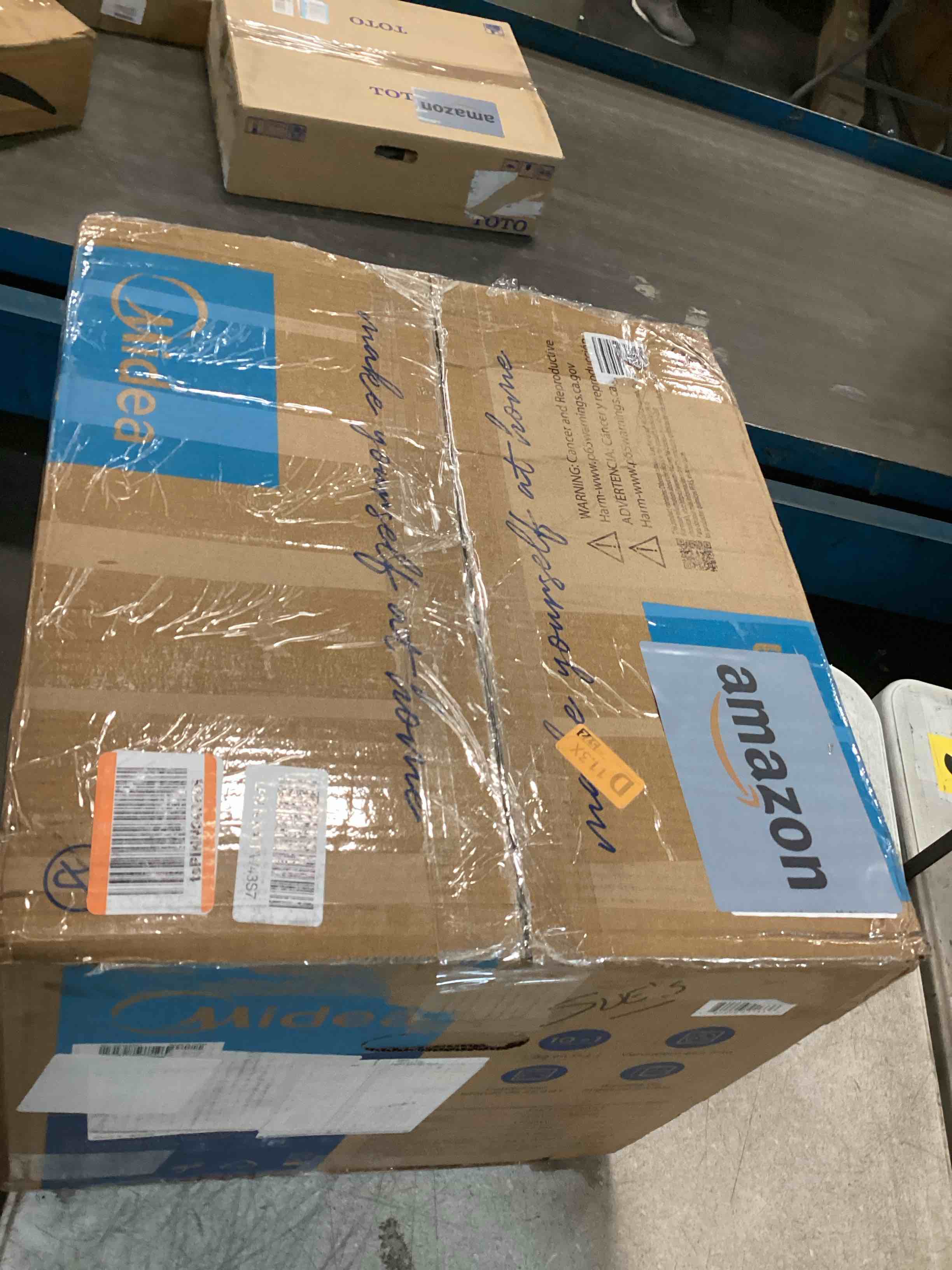 https://s3.amazonaws.com/lotting-images-prod/bidfta/GRA2146473_1738853534947.jpeg