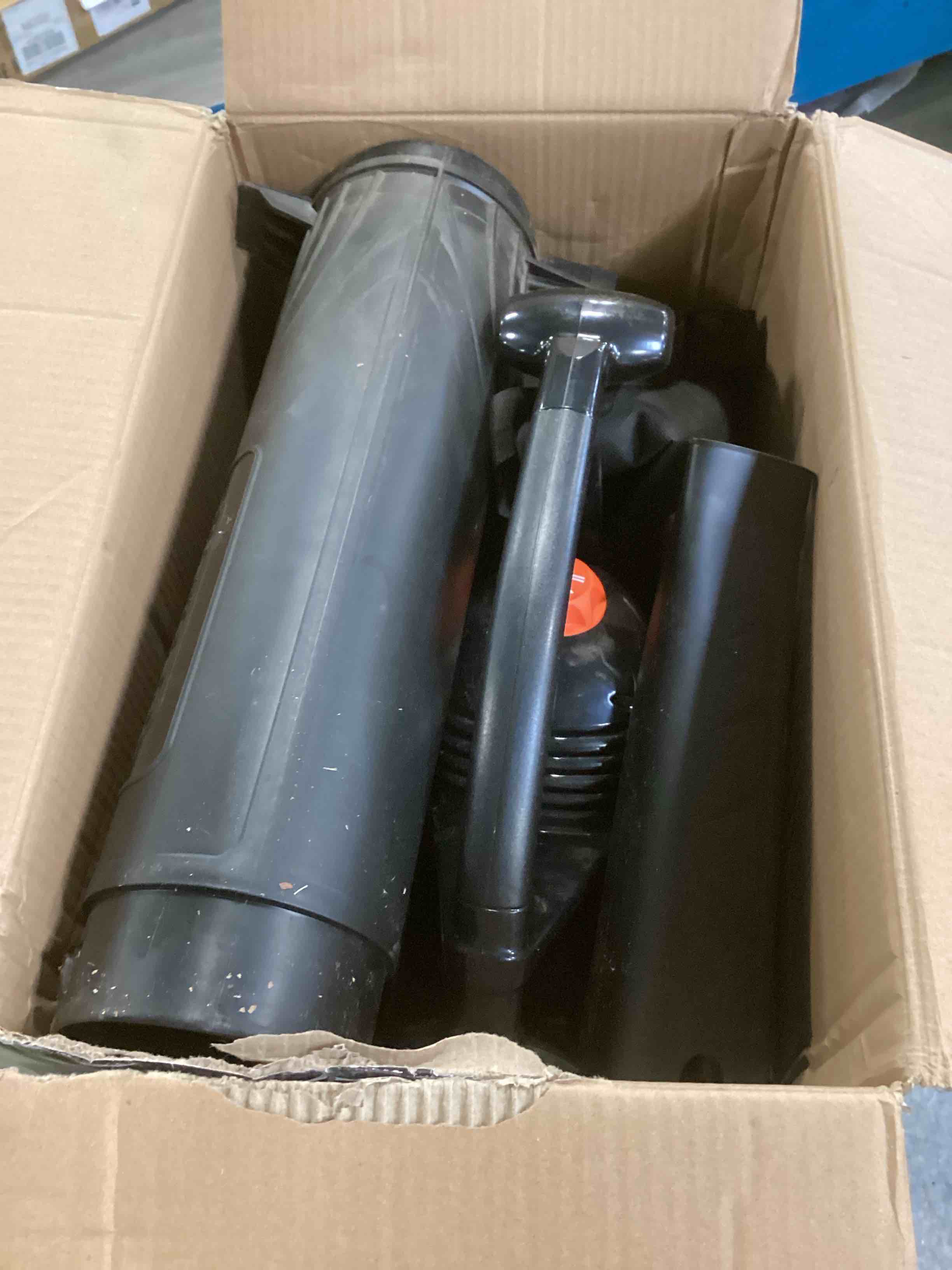 https://s3.amazonaws.com/lotting-images-prod/bidfta/GRA2147311_1740511270847.jpeg