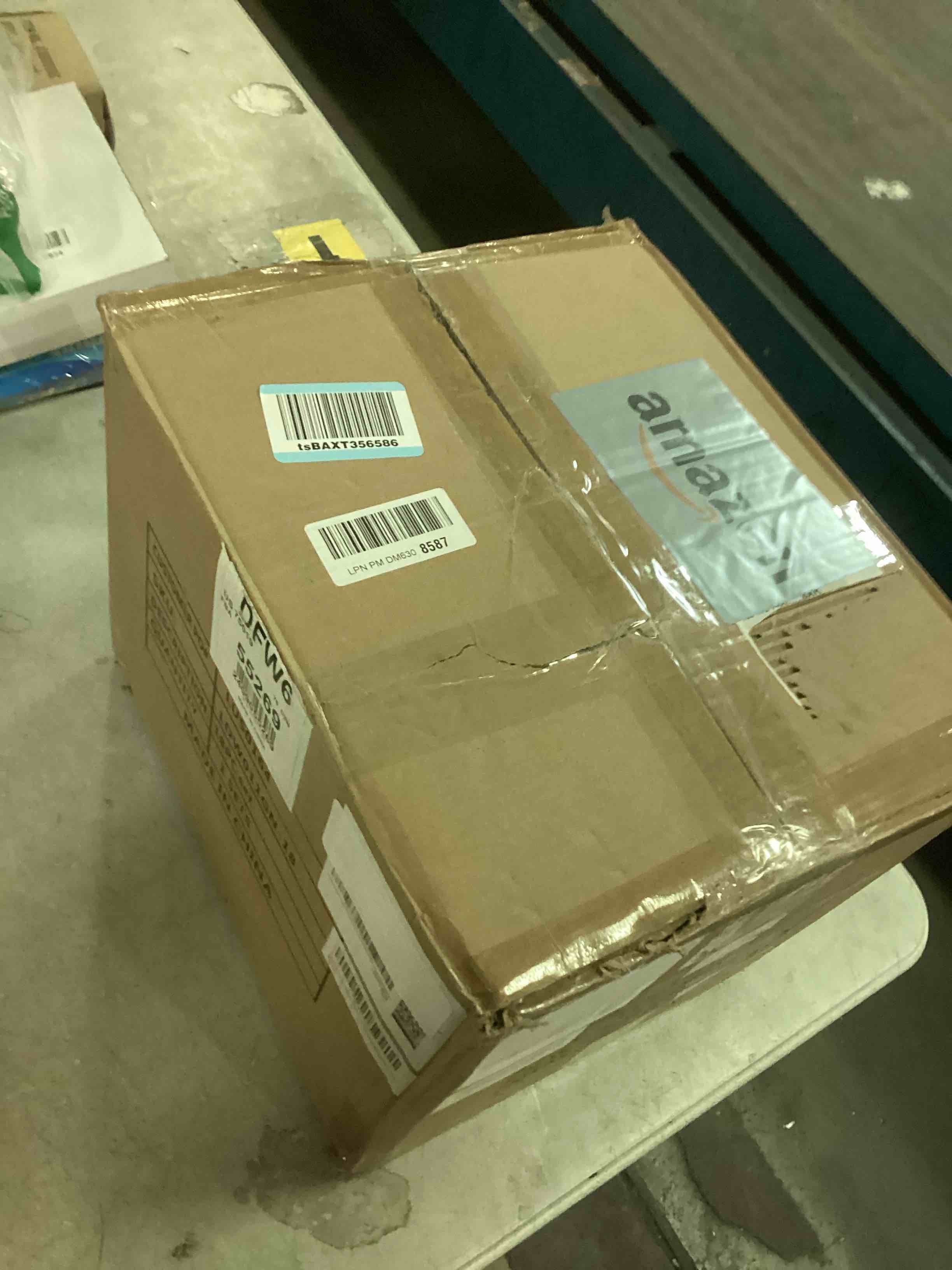 https://s3.amazonaws.com/lotting-images-prod/bidfta/GRA2148456_1741097455396.jpeg