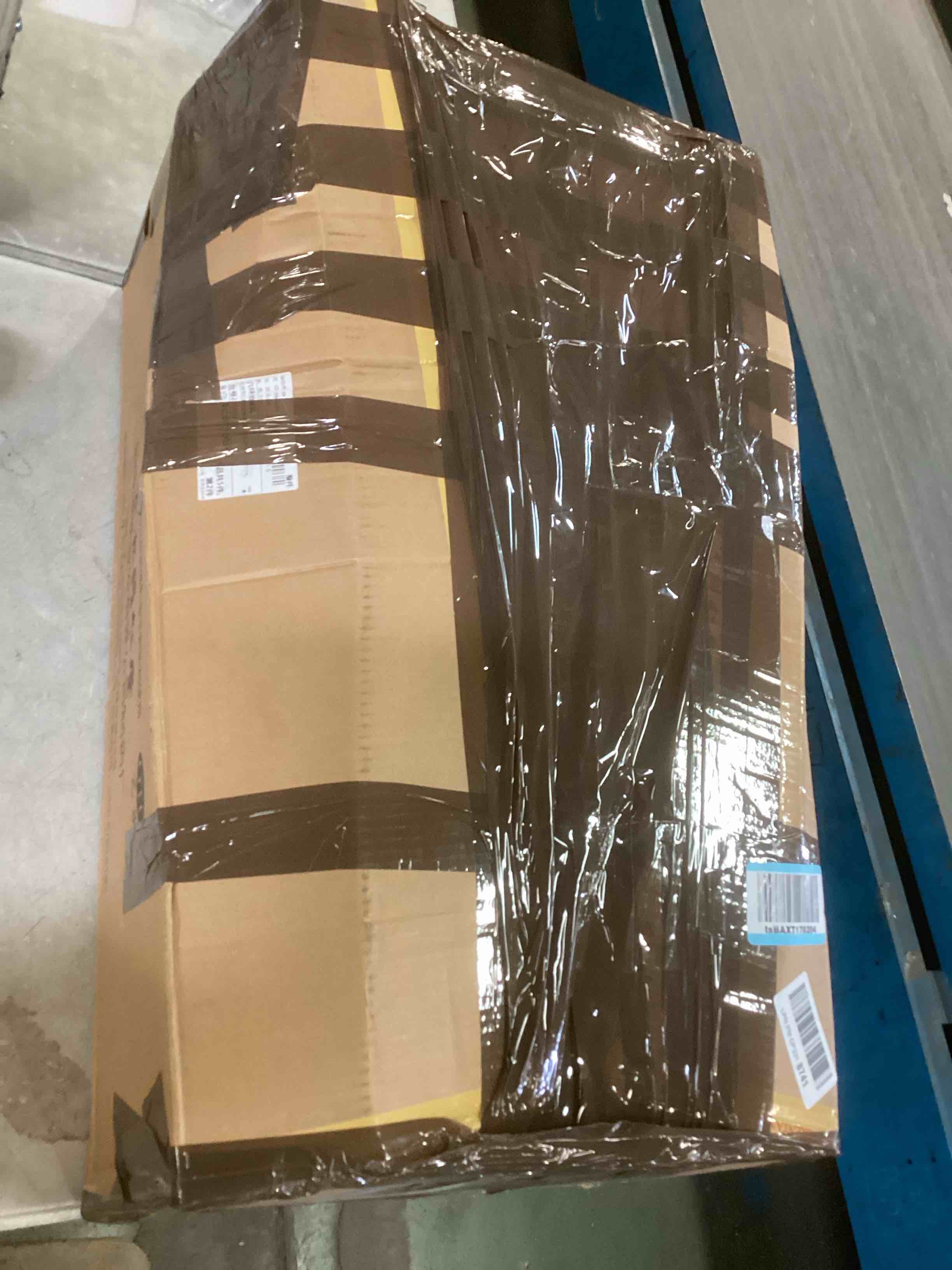 https://s3.amazonaws.com/lotting-images-prod/bidfta/GRA2148592_1741114433951.jpeg