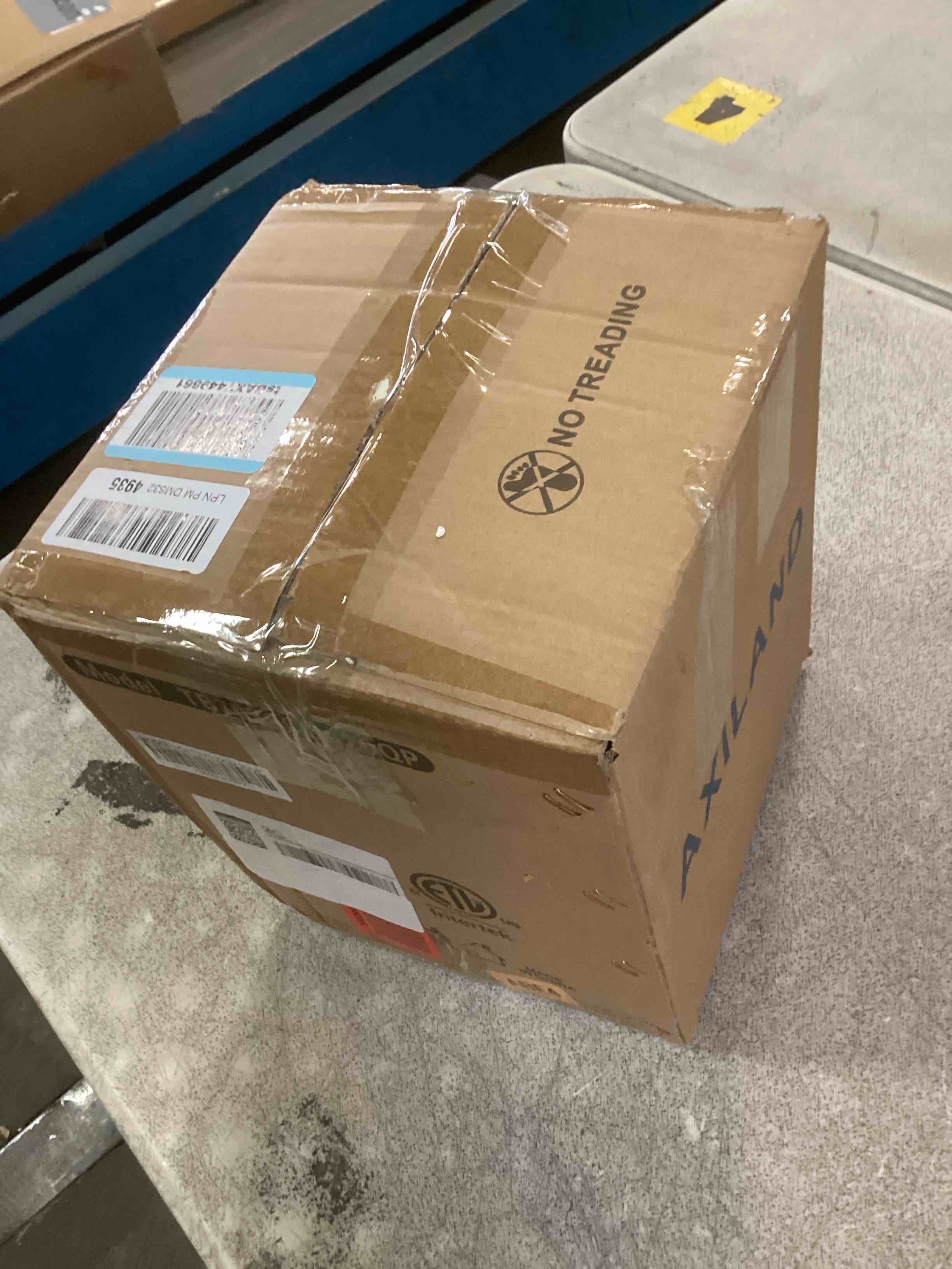 https://s3.amazonaws.com/lotting-images-prod/bidfta/GRA2148747_1741185976779.jpeg