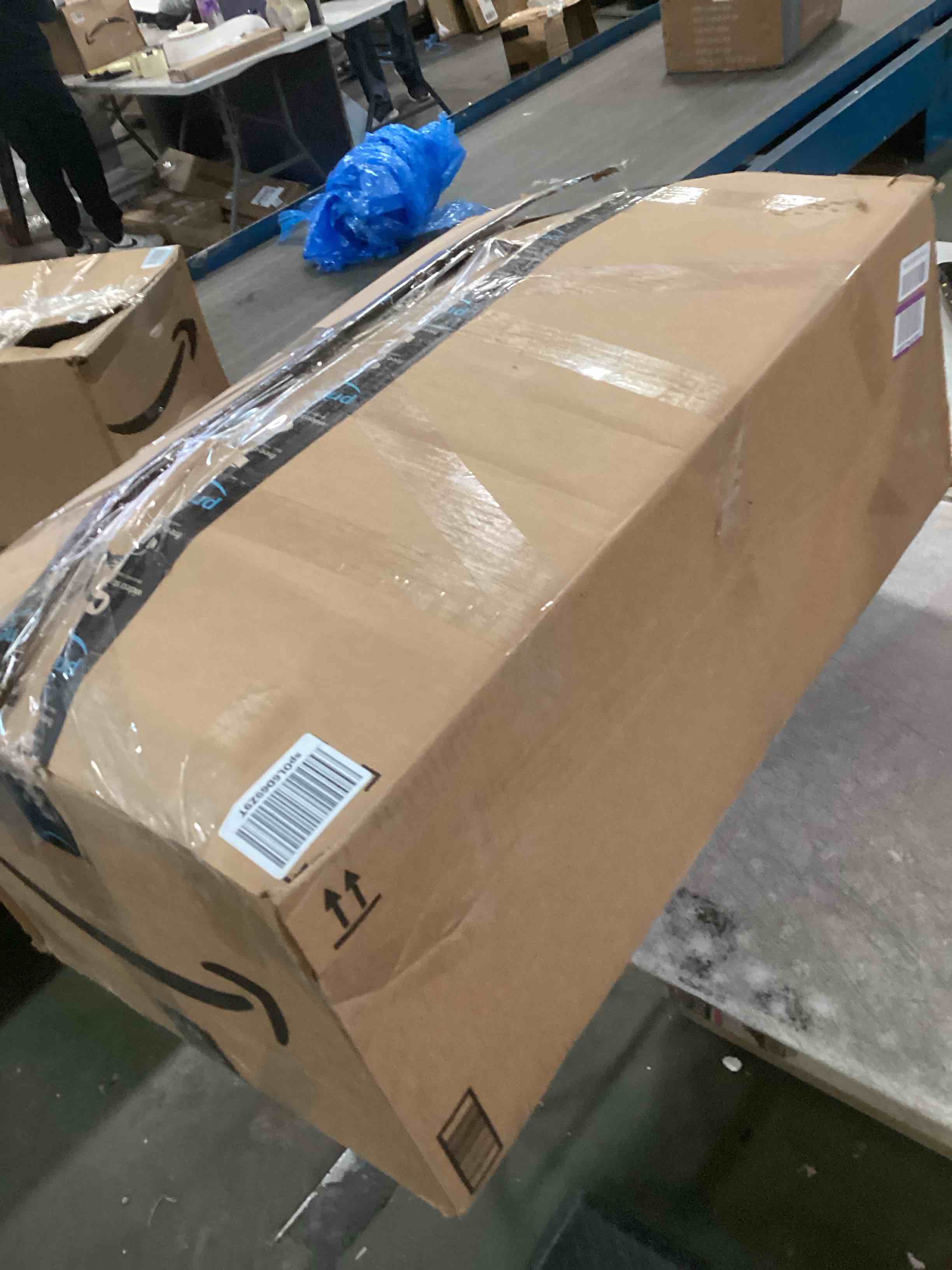 https://s3.amazonaws.com/lotting-images-prod/bidfta/GRA2148905_1741203053856.jpeg