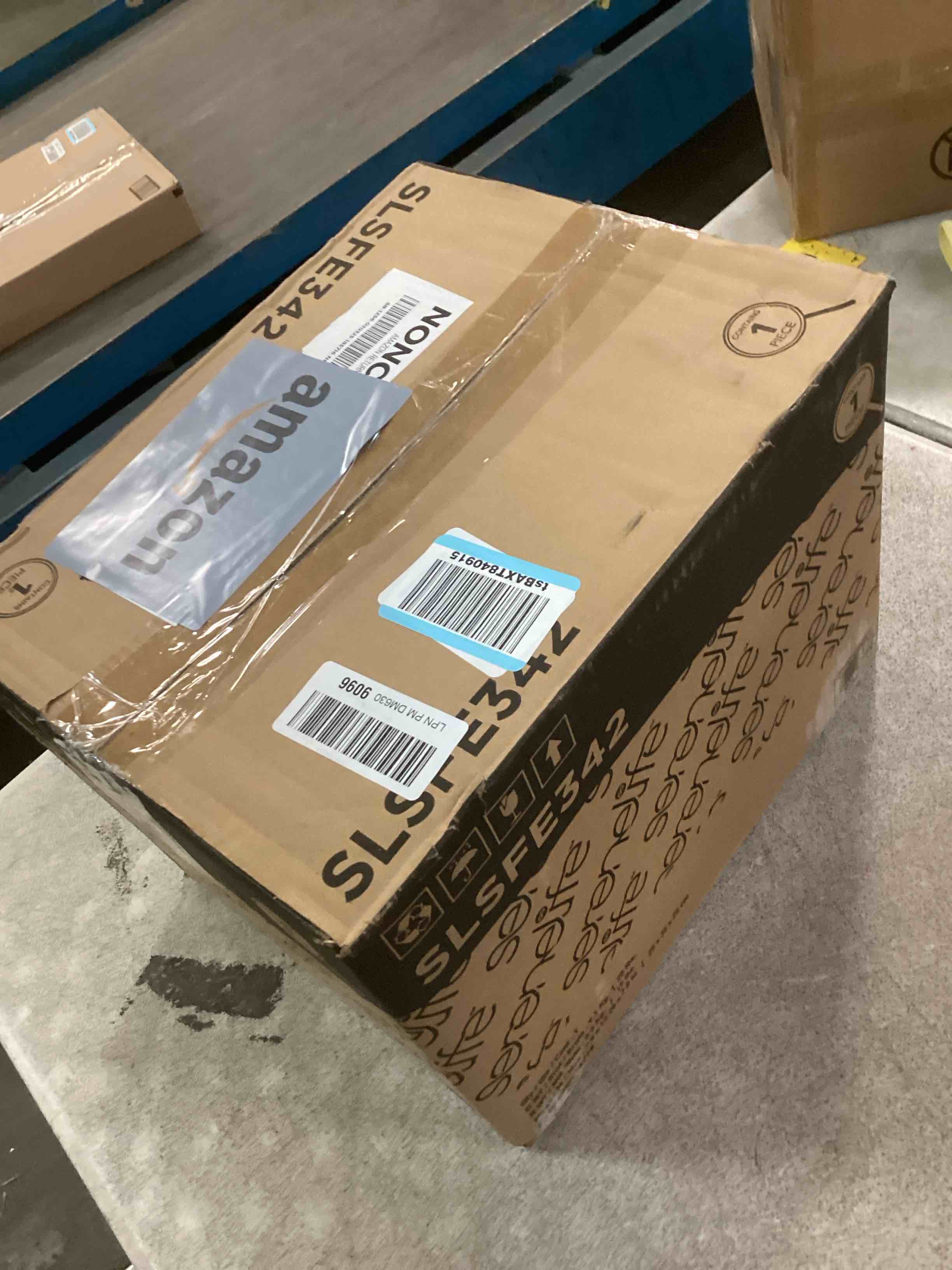 https://s3.amazonaws.com/lotting-images-prod/bidfta/GRA2148922_1741206334681.jpeg