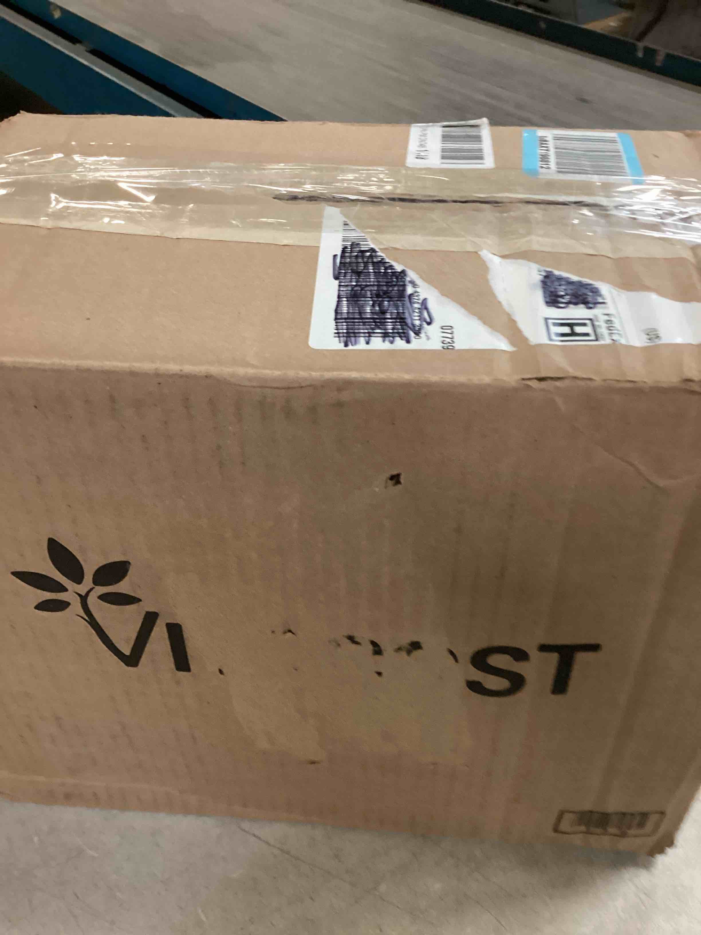 https://s3.amazonaws.com/lotting-images-prod/bidfta/GRA2149357_1738782259995.jpeg