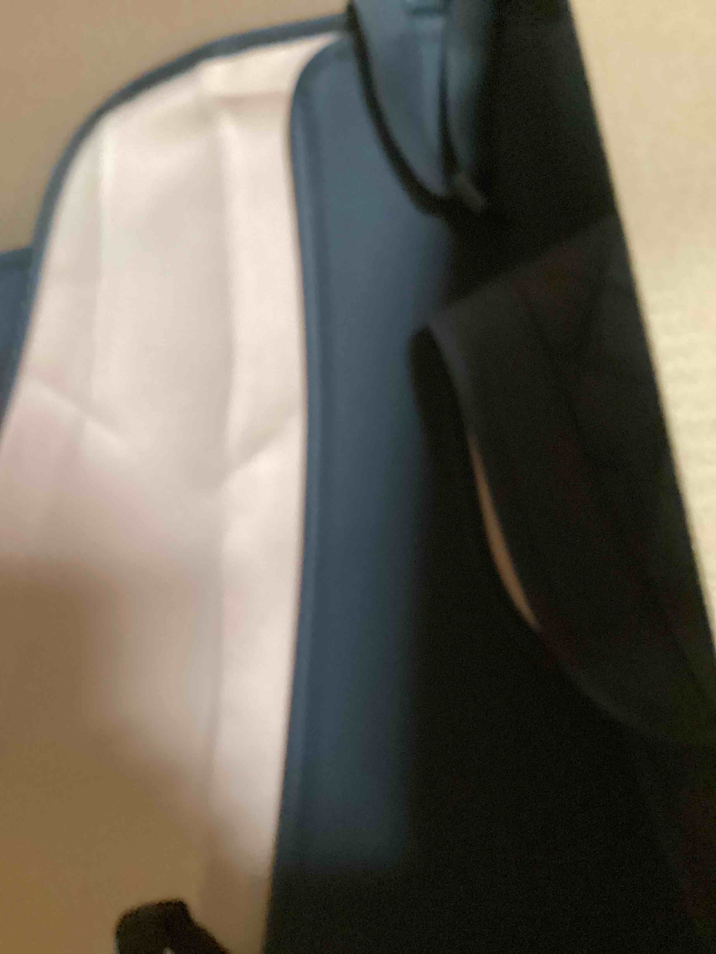 https://s3.amazonaws.com/lotting-images-prod/bidfta/GRA2149603_1738866504840.jpeg