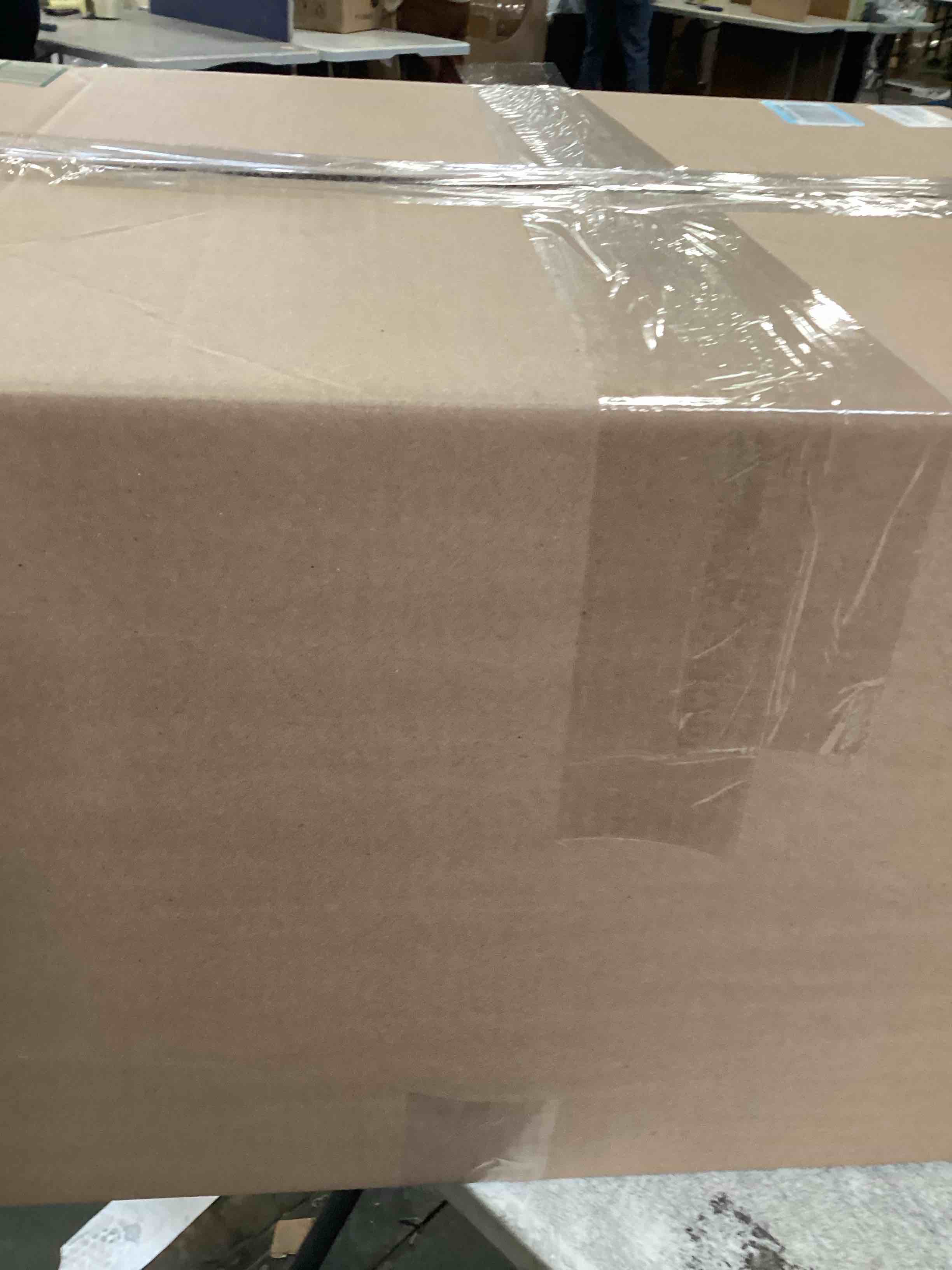 https://s3.amazonaws.com/lotting-images-prod/bidfta/GRA2149603_1738866519515.jpeg