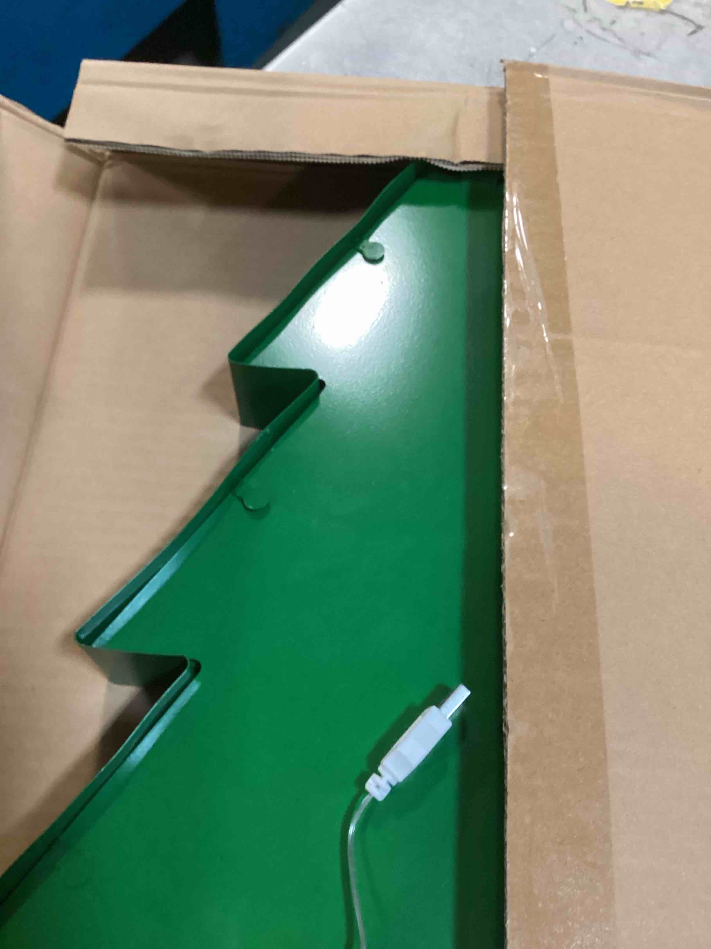 https://s3.amazonaws.com/lotting-images-prod/bidfta/GRA2150676_1739388039075.jpeg