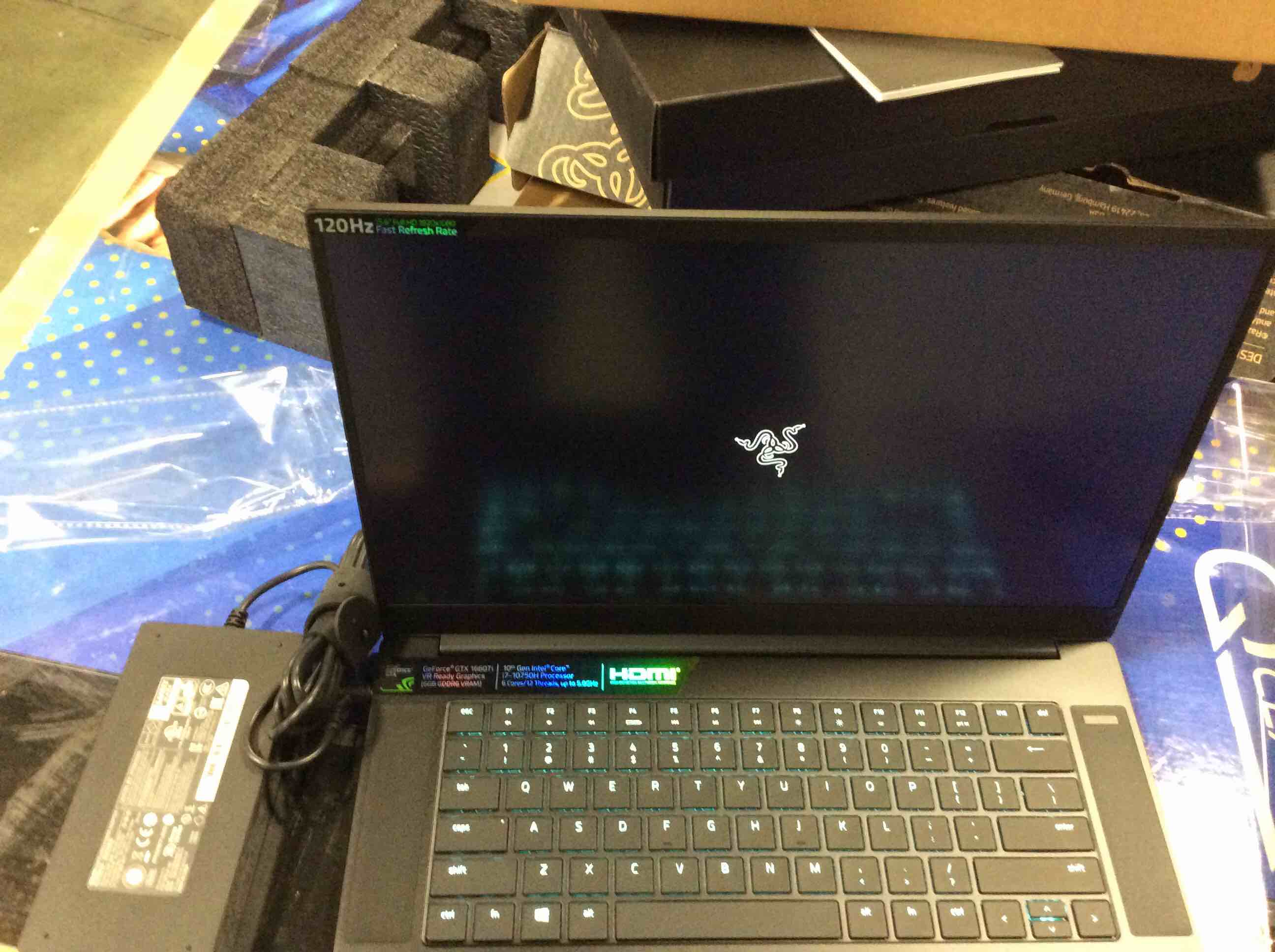 https://s3.amazonaws.com/lotting-images-prod/bidfta/GRA2150764_1739453354615.jpeg