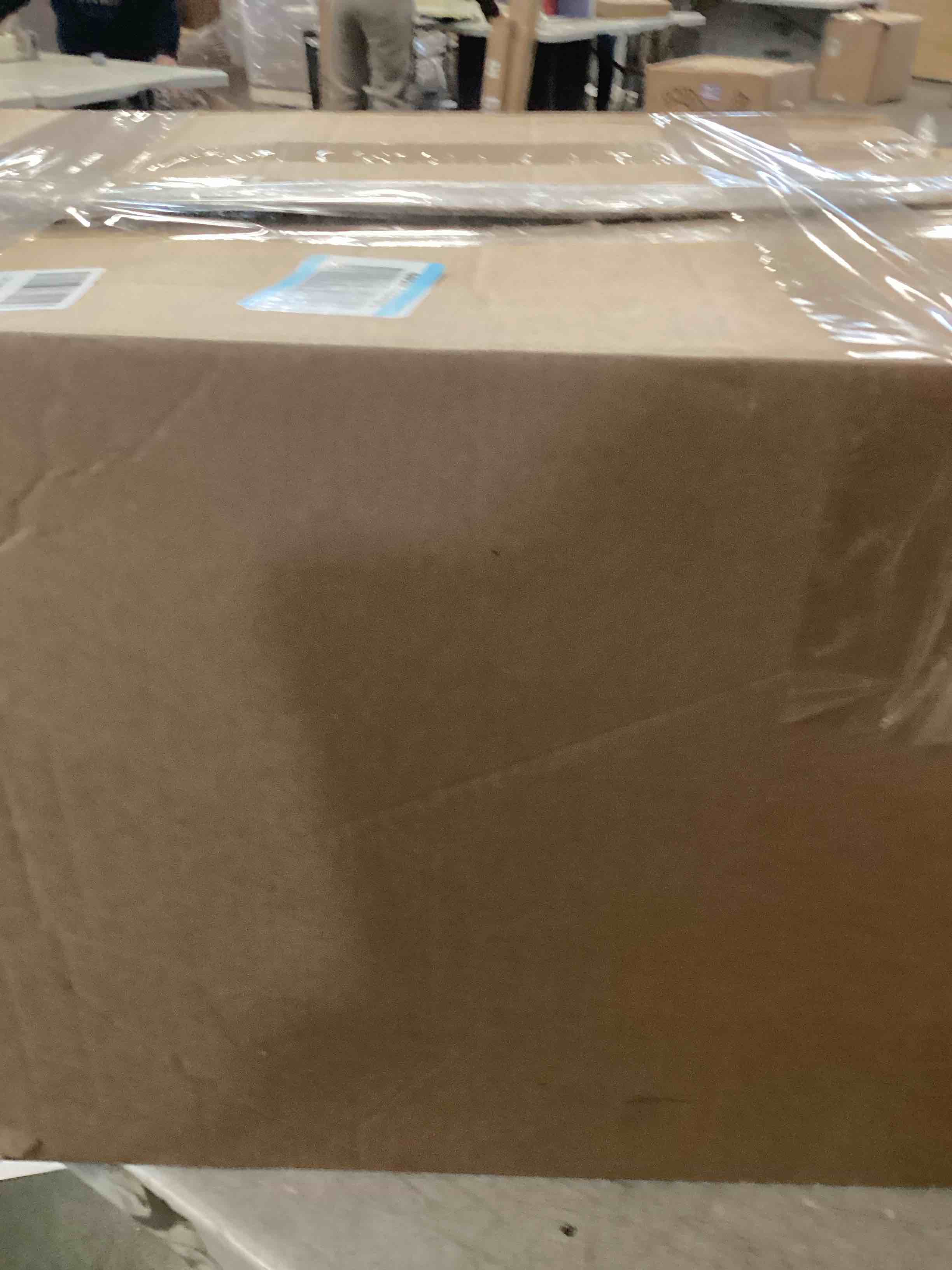 https://s3.amazonaws.com/lotting-images-prod/bidfta/GRA2151662_1739910495836.jpeg