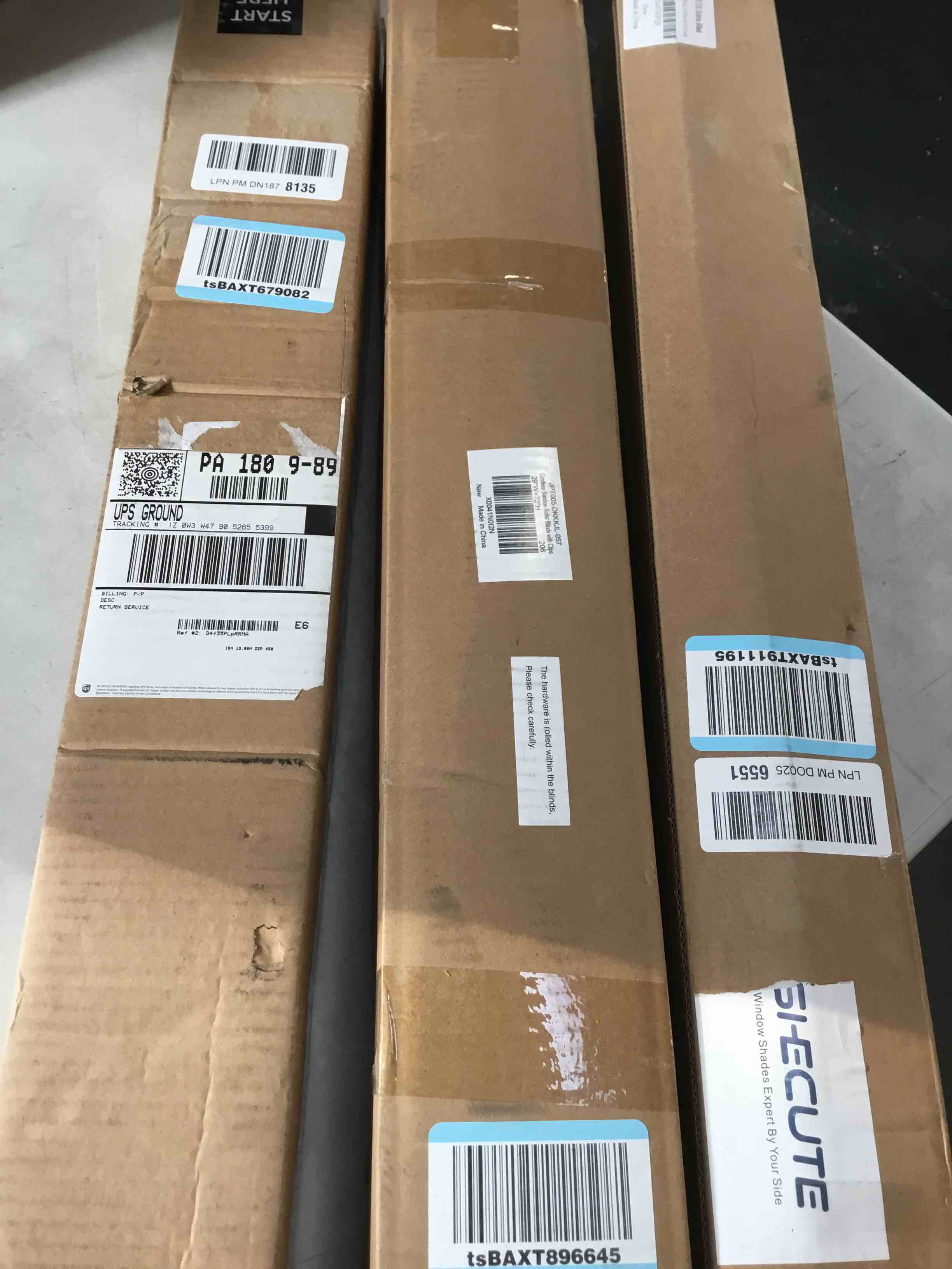 https://s3.amazonaws.com/lotting-images-prod/bidfta/GRA2176289_1740751615334.jpeg