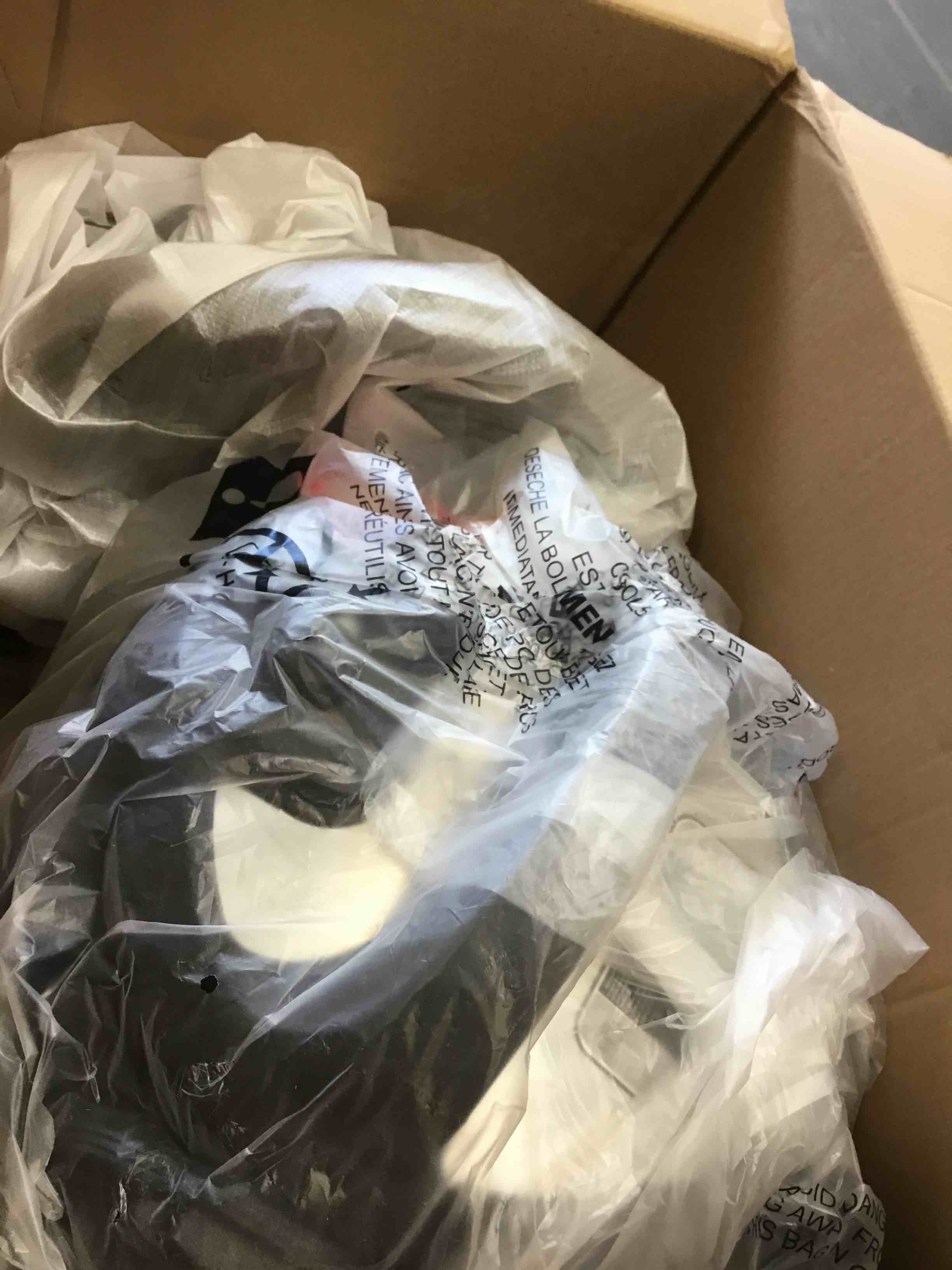 https://s3.amazonaws.com/lotting-images-prod/bidfta/GRA2176379_1740764998609.jpeg