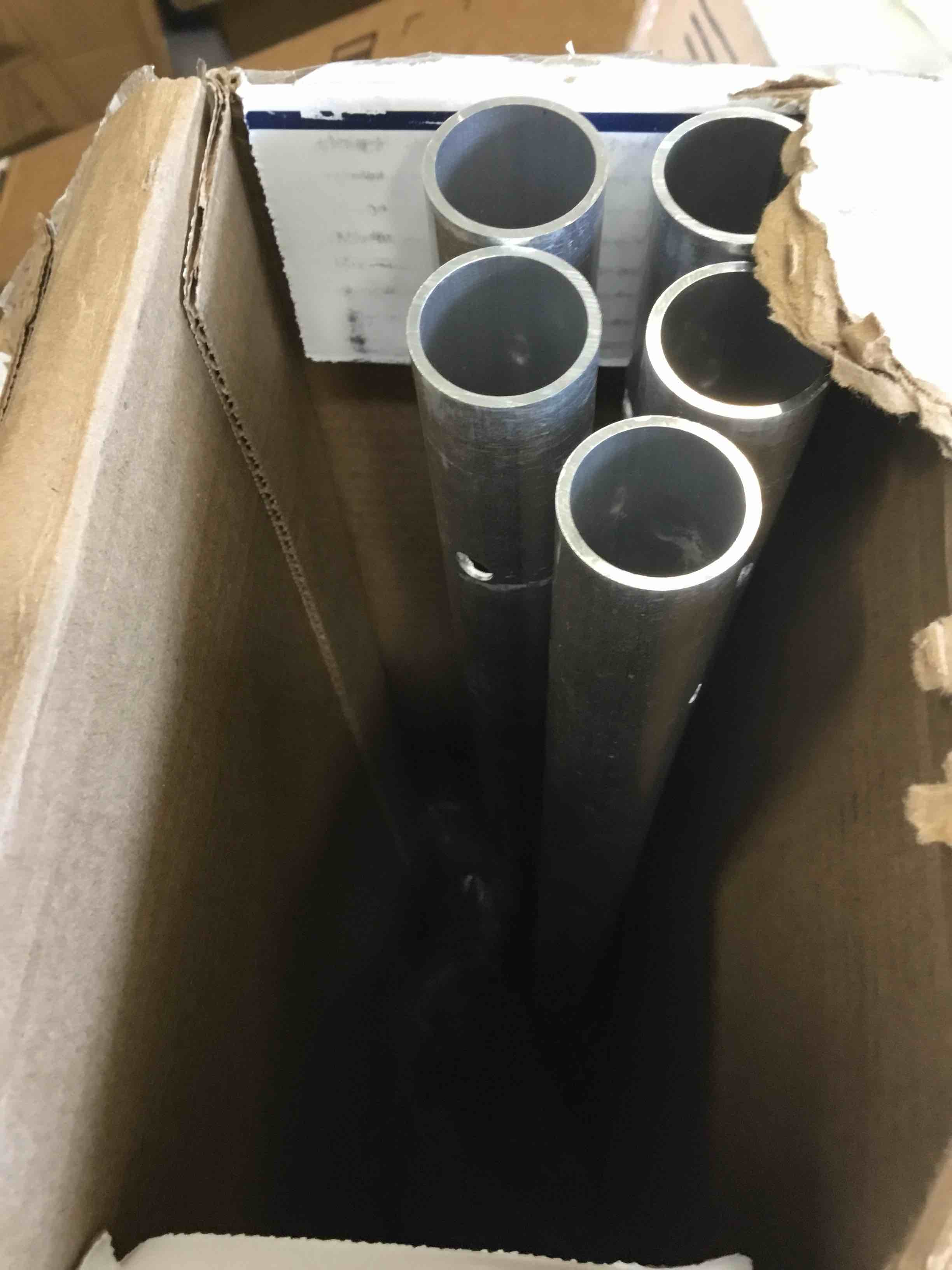 https://s3.amazonaws.com/lotting-images-prod/bidfta/GRA2176413_1740767392980.jpeg