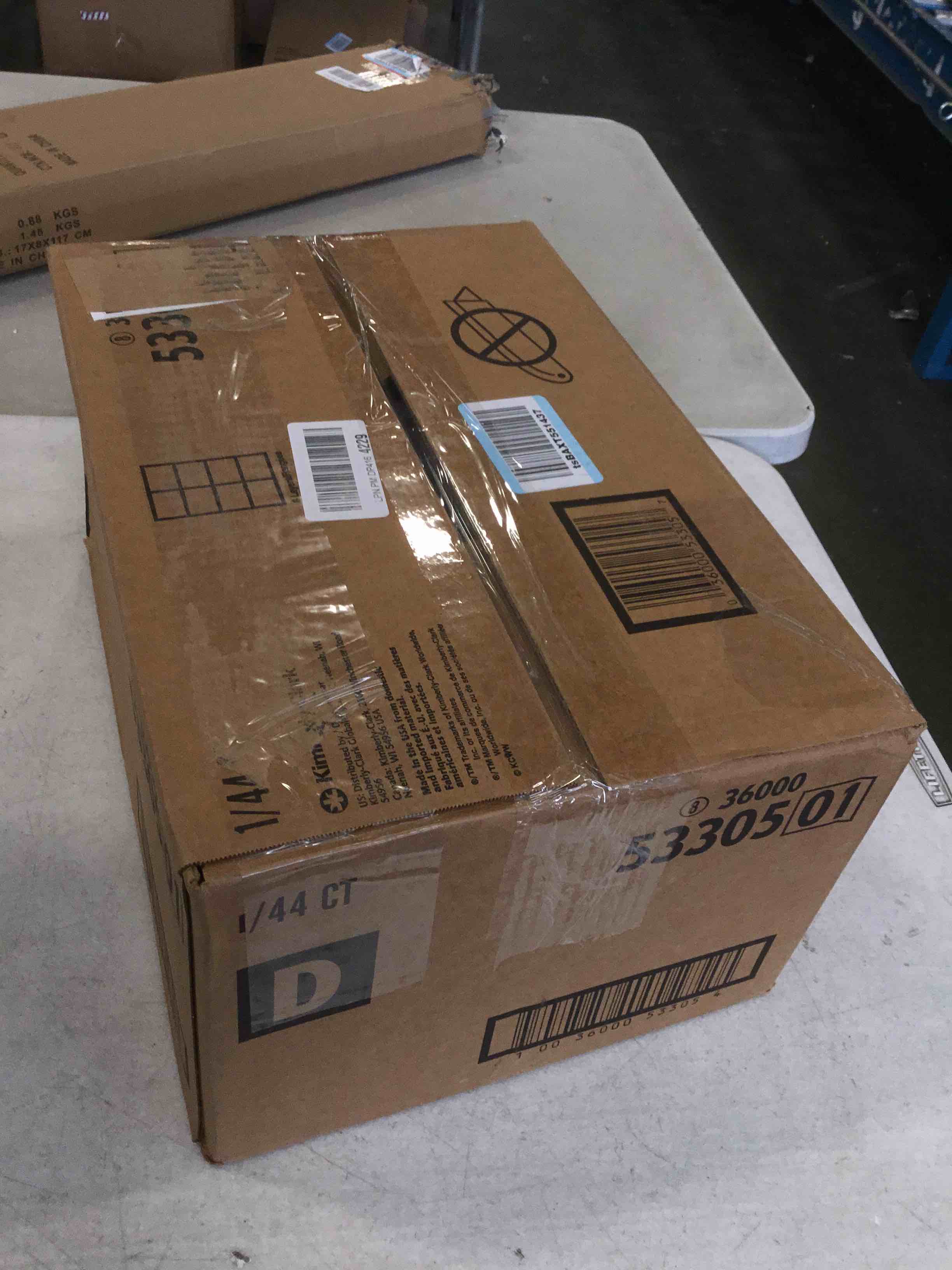 https://s3.amazonaws.com/lotting-images-prod/bidfta/GRA2176701_1741192369727.jpeg