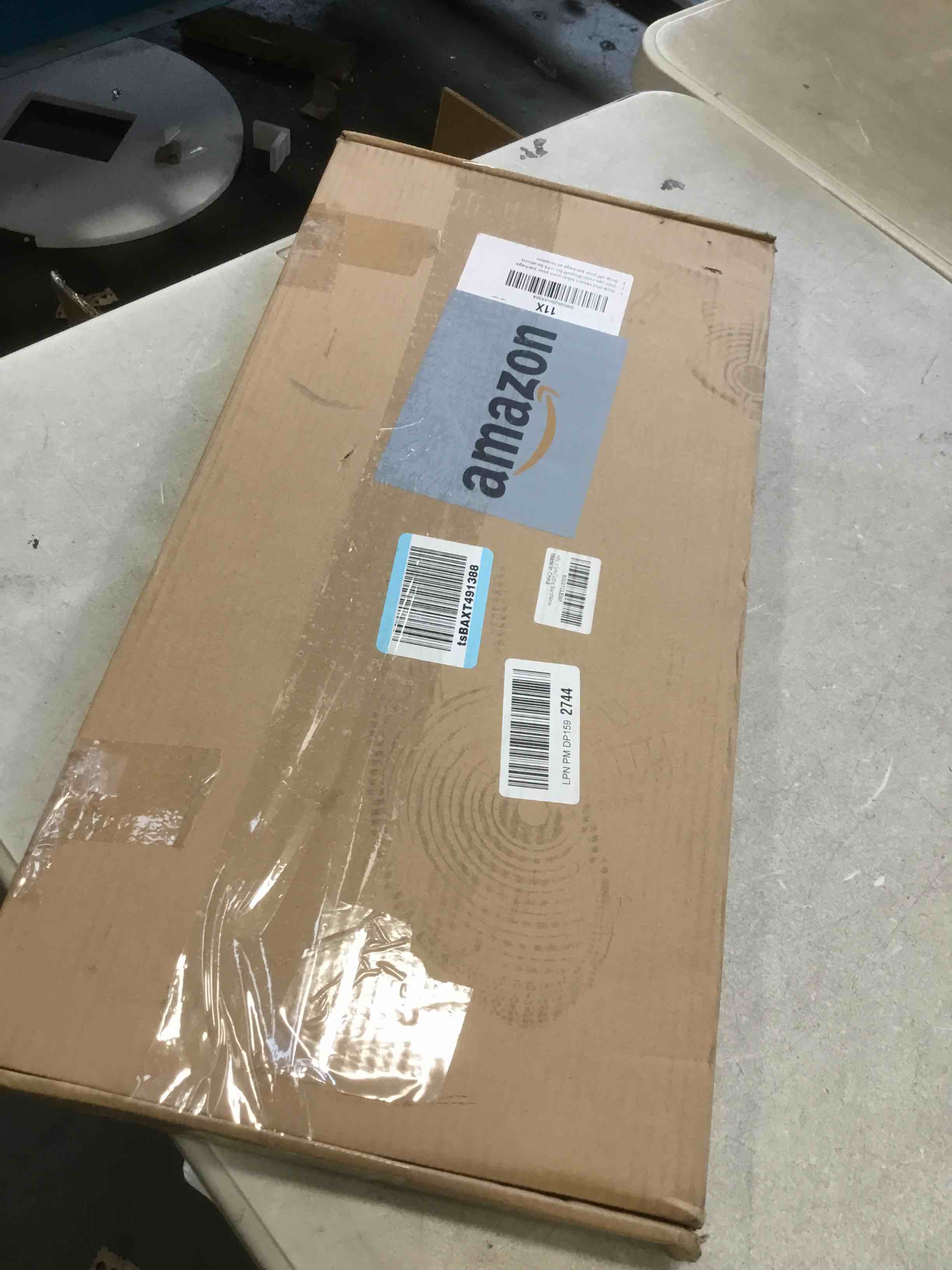 https://s3.amazonaws.com/lotting-images-prod/bidfta/GRA2176729_1741198183381.jpeg
