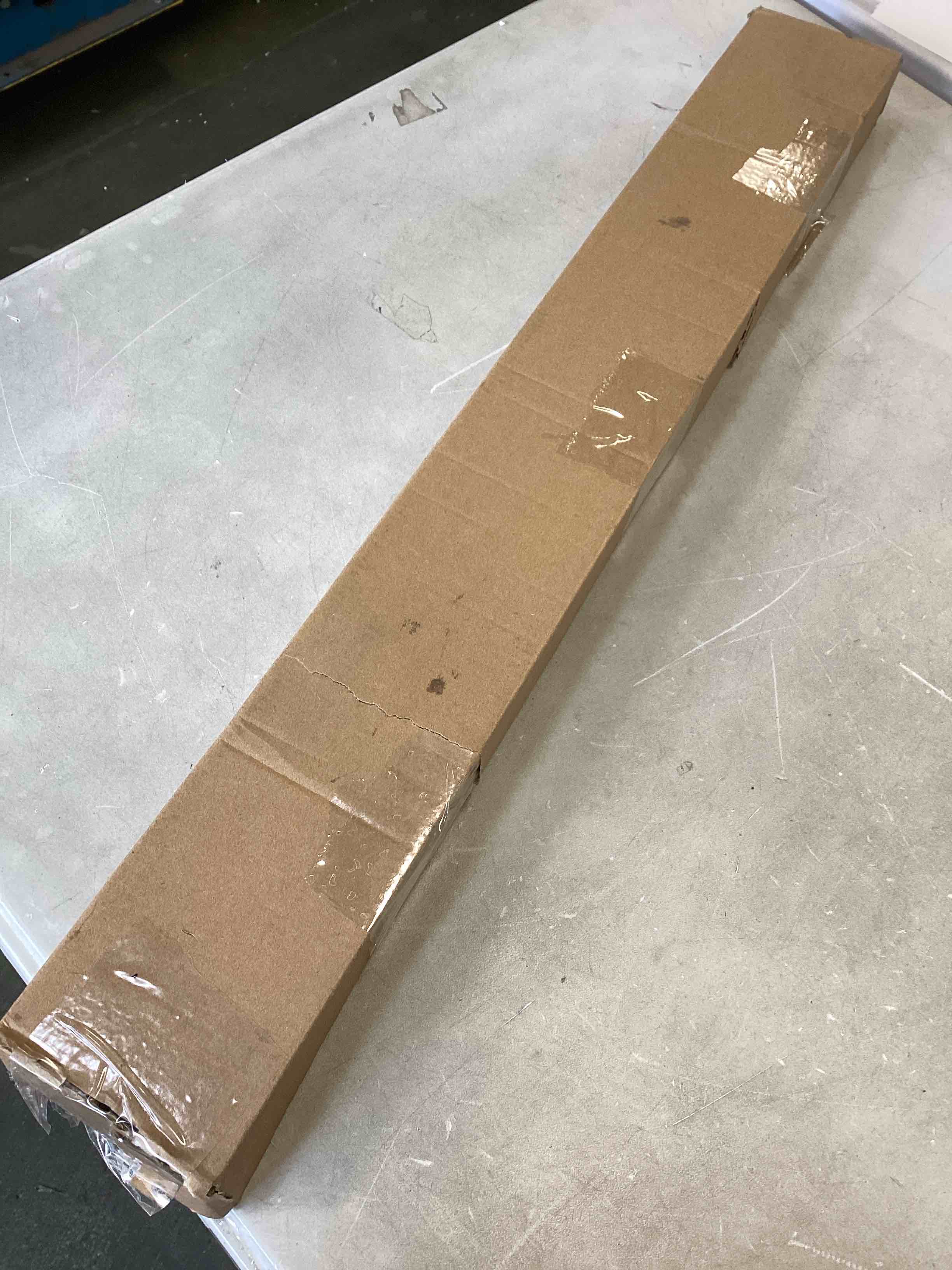 https://s3.amazonaws.com/lotting-images-prod/bidfta/GRA2176929_1741282974276.jpeg