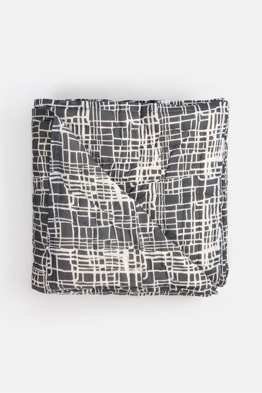 ERICA TANOVHOMEBEDDINGQUILTS + BEDSPREADS Twin