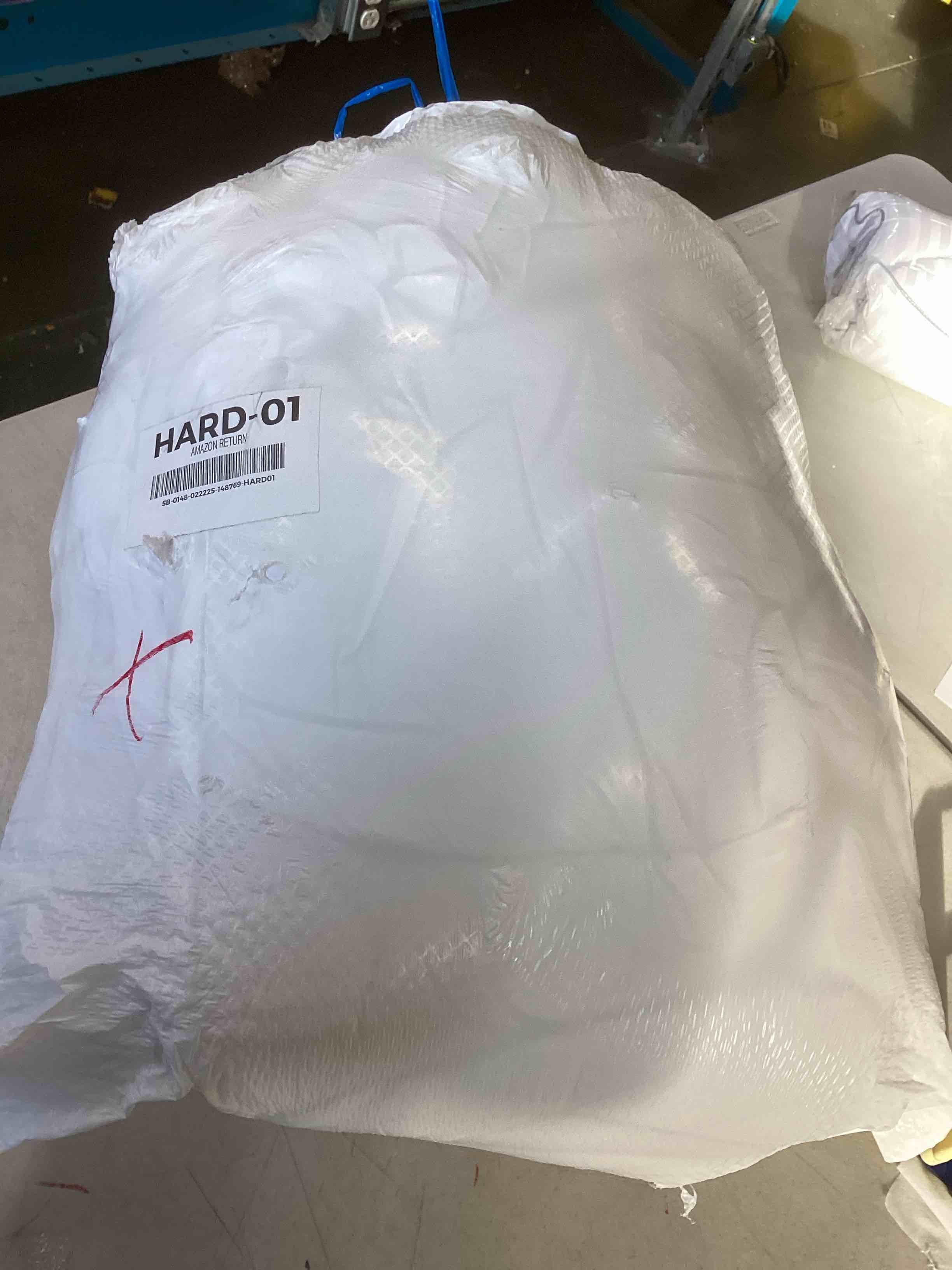 https://s3.amazonaws.com/lotting-images-prod/bidfta/GRA2177332_1741873095163.jpeg