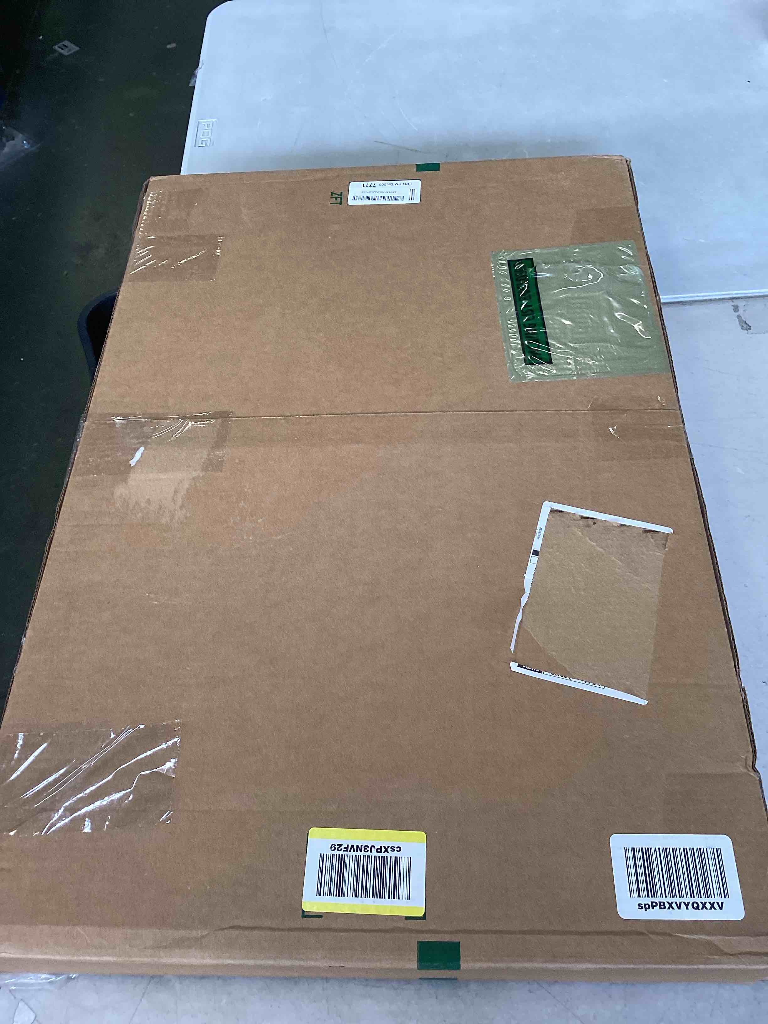 https://s3.amazonaws.com/lotting-images-prod/bidfta/GRA2177480_1741974701405.jpeg