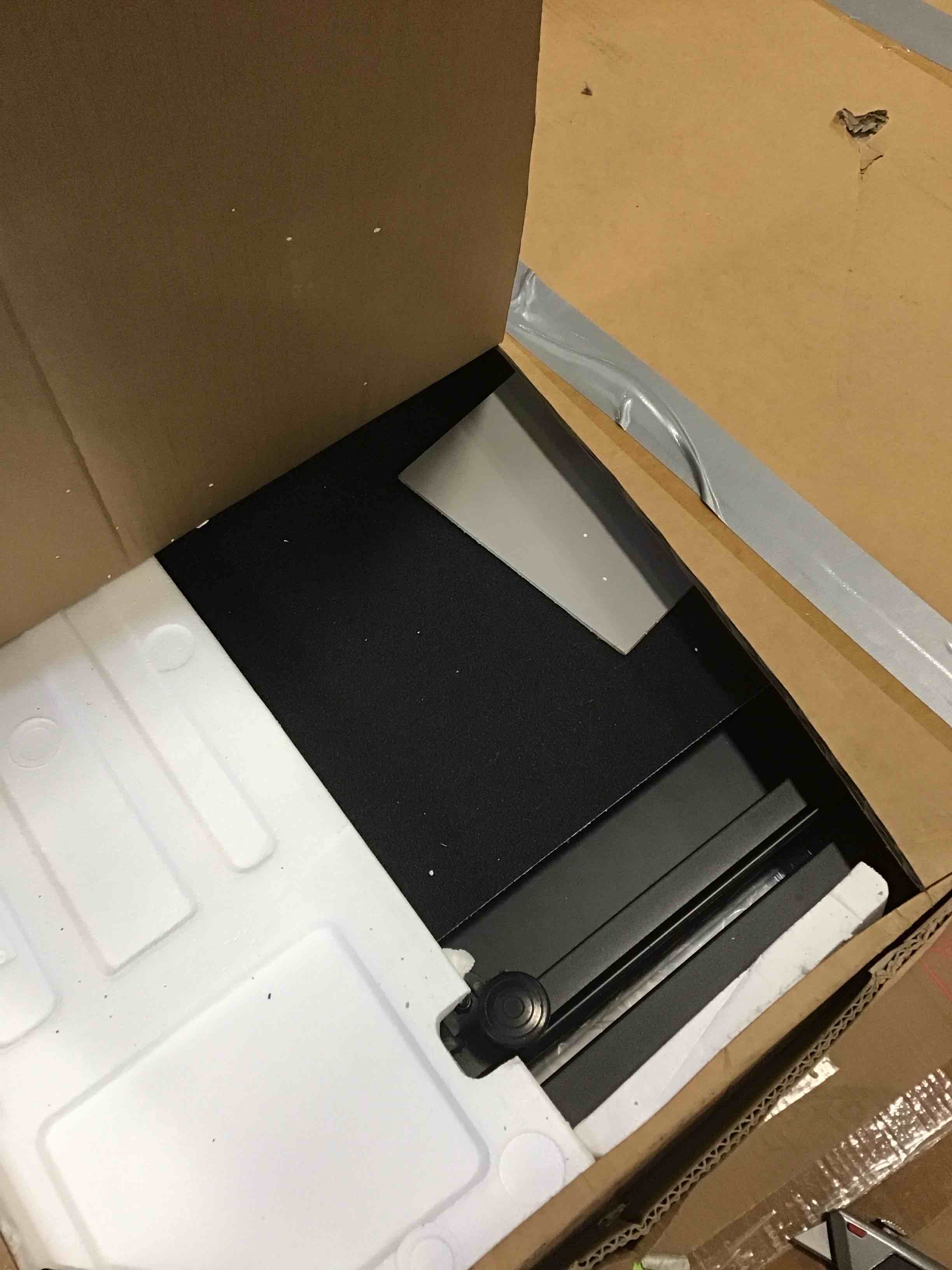 https://s3.amazonaws.com/lotting-images-prod/bidfta/GRA2179829_1744038213723.jpeg
