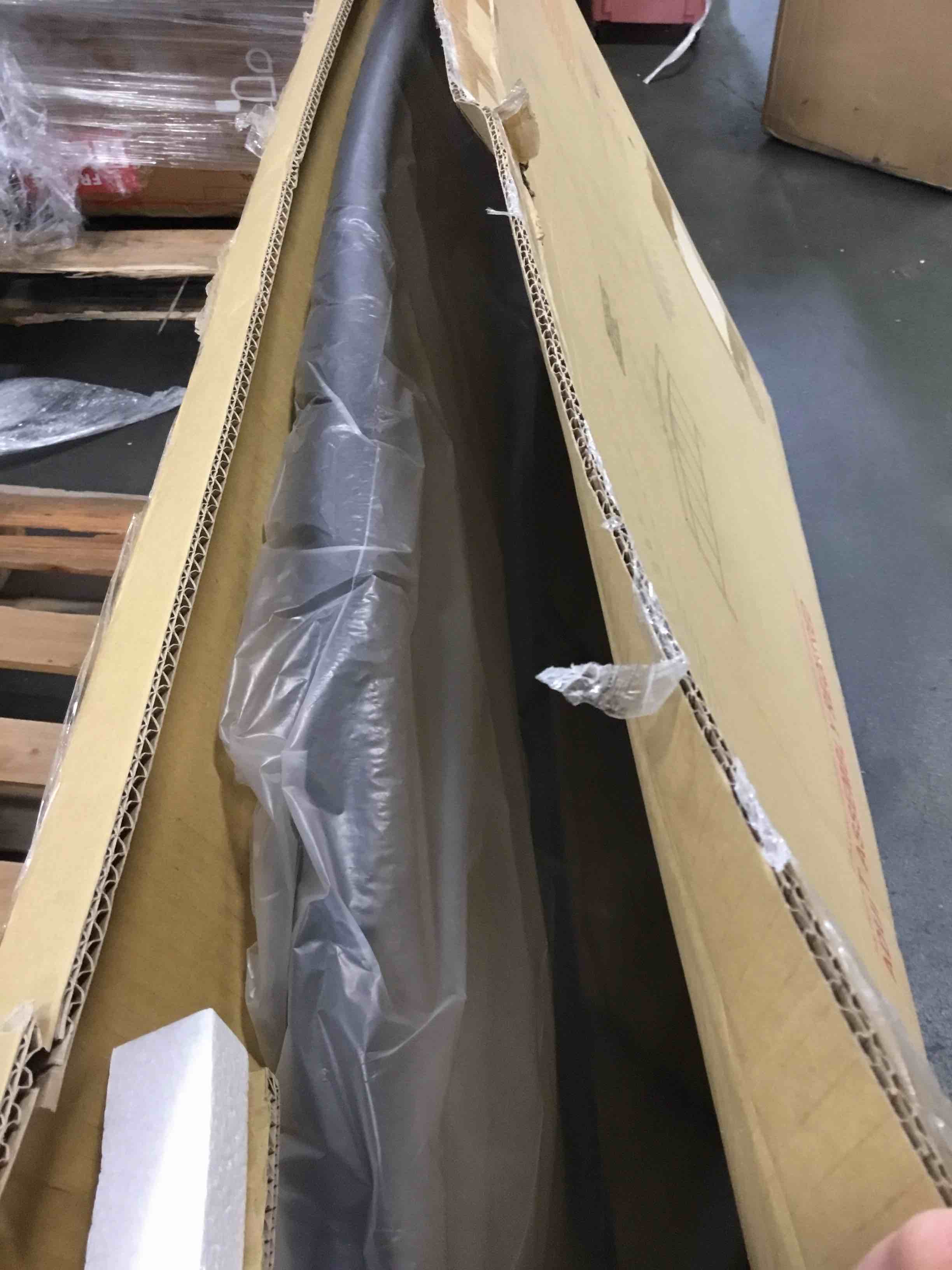 https://s3.amazonaws.com/lotting-images-prod/bidfta/GRA2180023_1745509797929.jpeg
