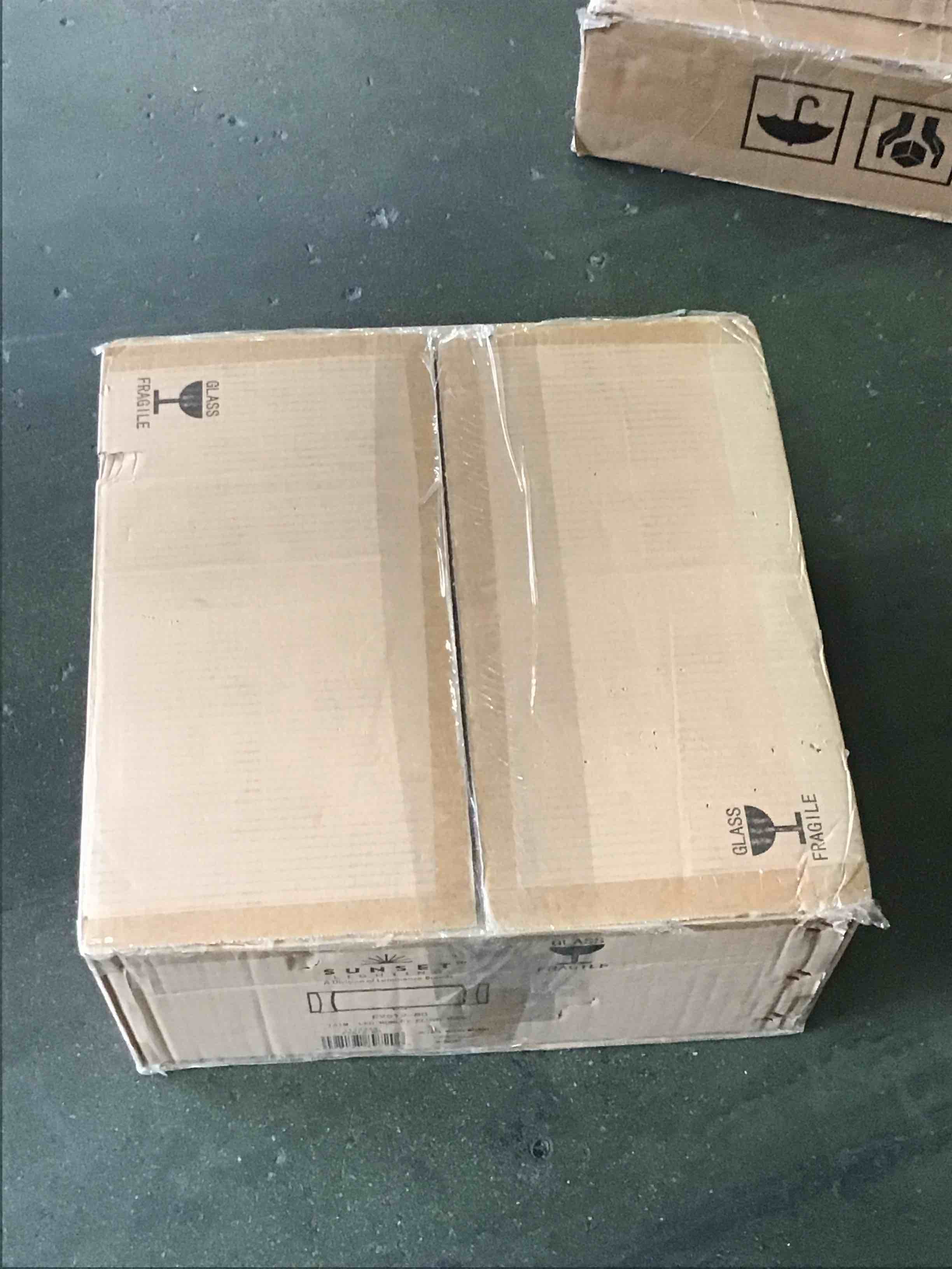https://s3.amazonaws.com/lotting-images-prod/bidfta/GRA2180208_1746039384063.jpeg
