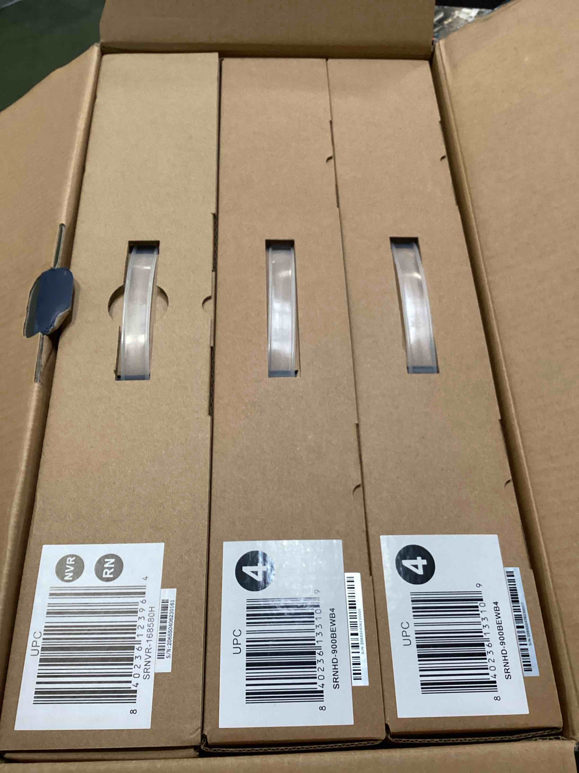 https://s3.amazonaws.com/lotting-images-prod/bidfta/GRA2180661_1746215986393.jpeg