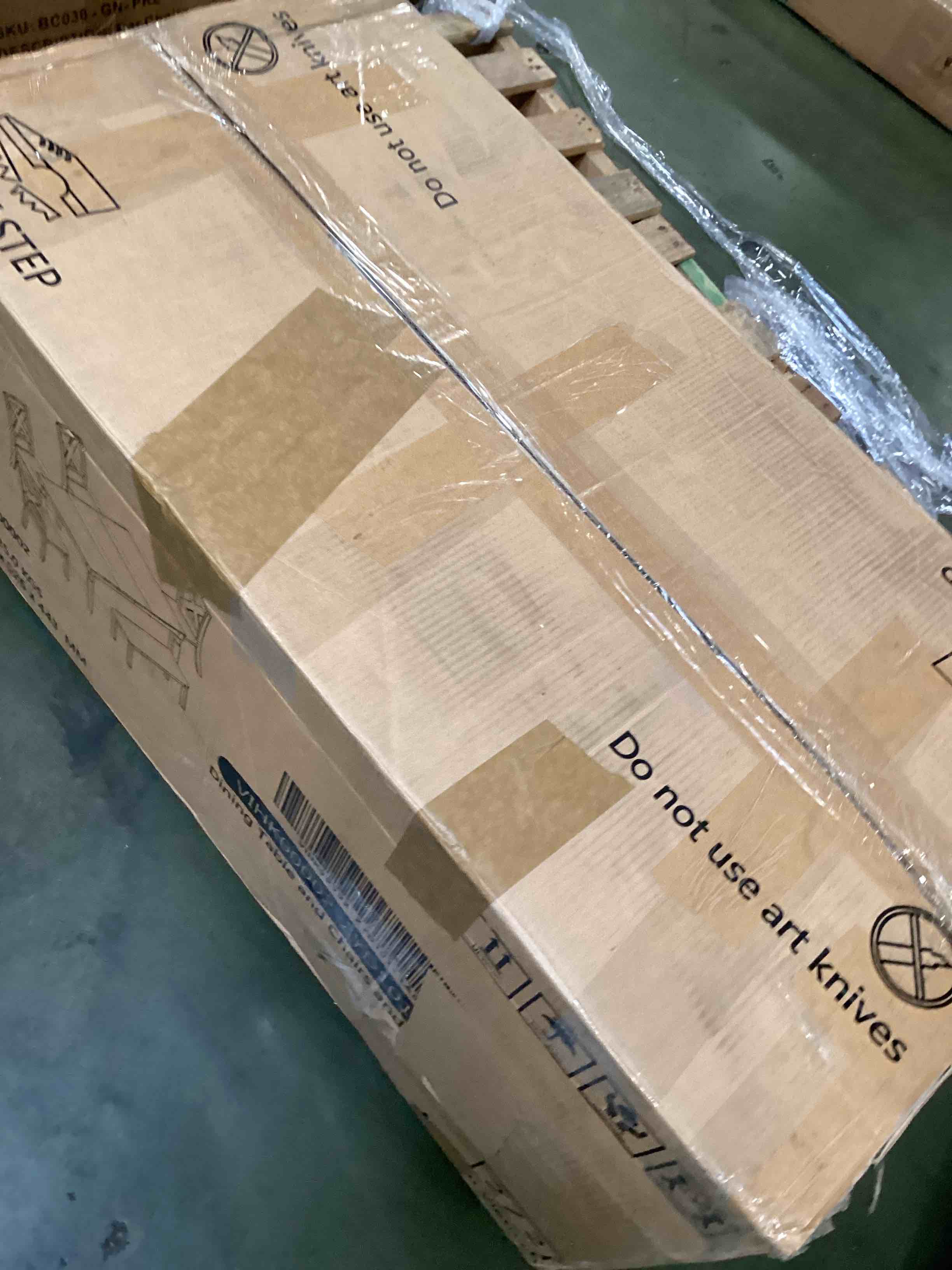 https://s3.amazonaws.com/lotting-images-prod/bidfta/GRA2181056_1746734912485.jpeg