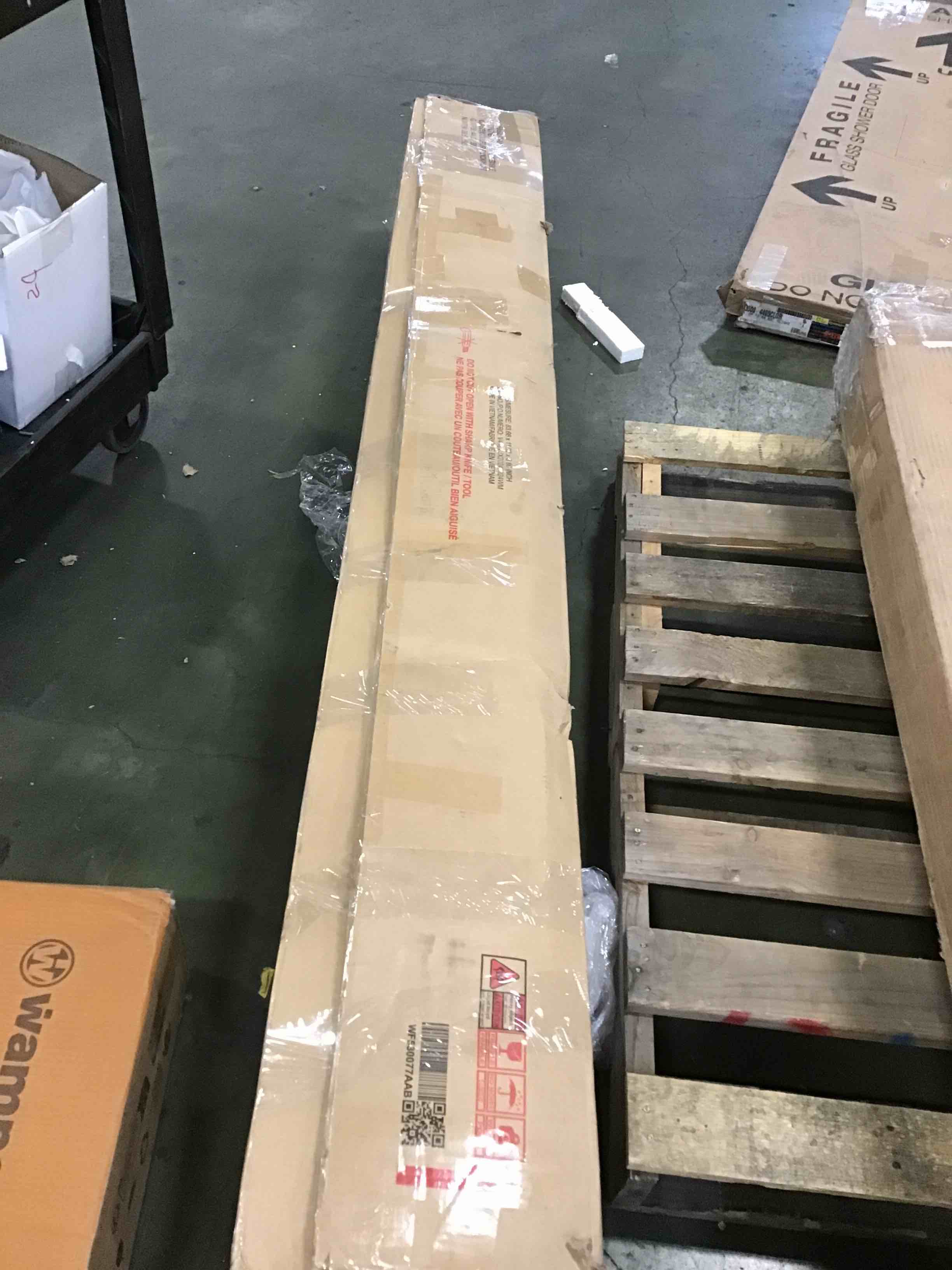 https://s3.amazonaws.com/lotting-images-prod/bidfta/GRA2182138_1744917450063.jpeg