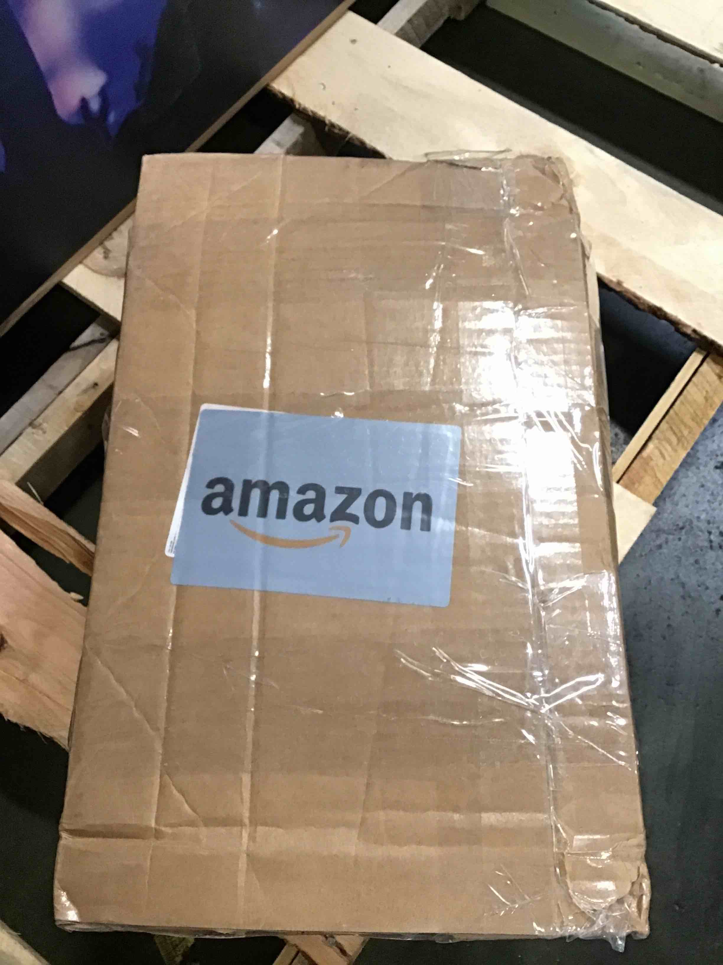 https://s3.amazonaws.com/lotting-images-prod/bidfta/GRA2182975_1745931231461.jpeg