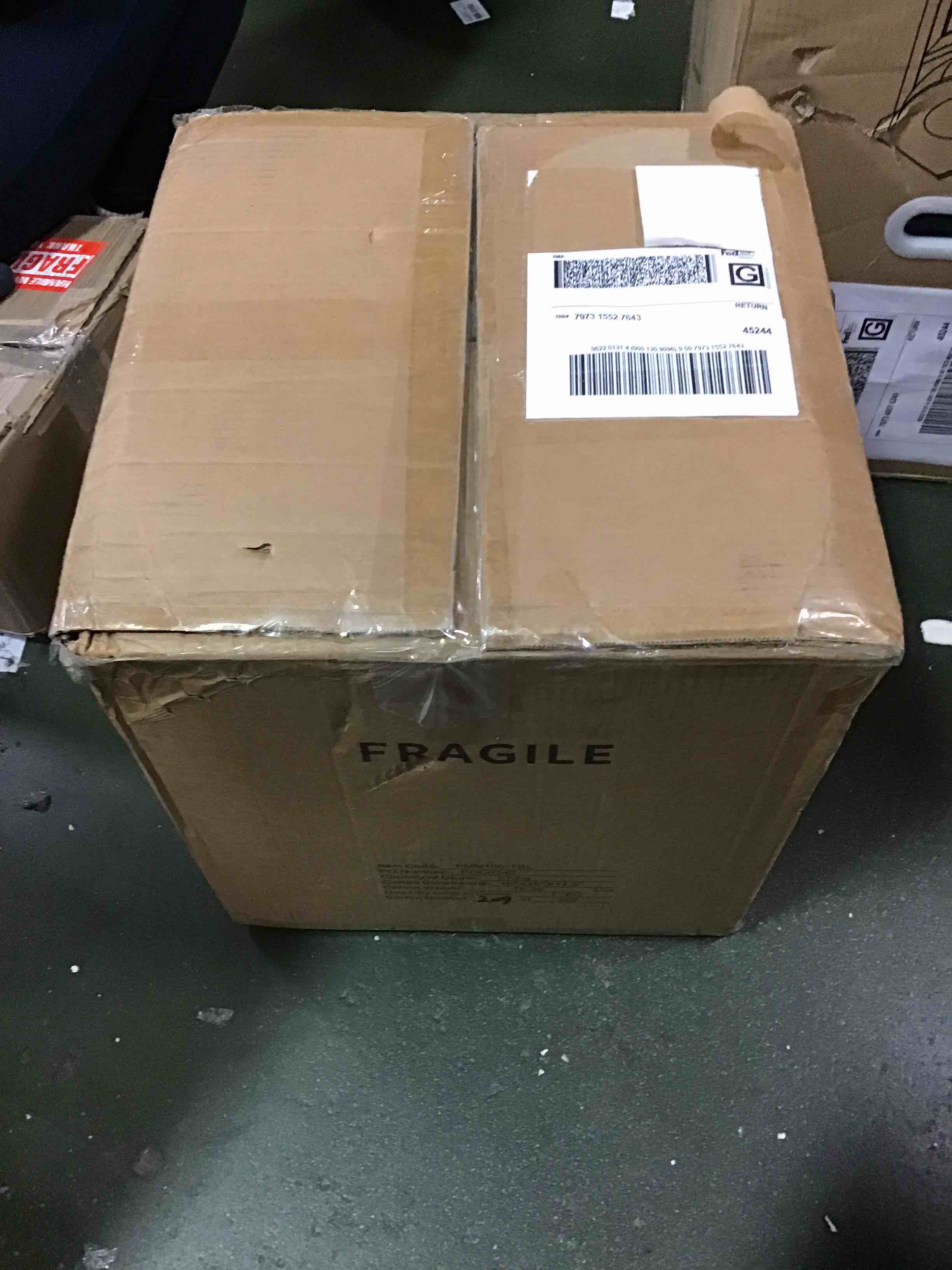 https://s3.amazonaws.com/lotting-images-prod/bidfta/GRA2183800_1747074466247.jpeg