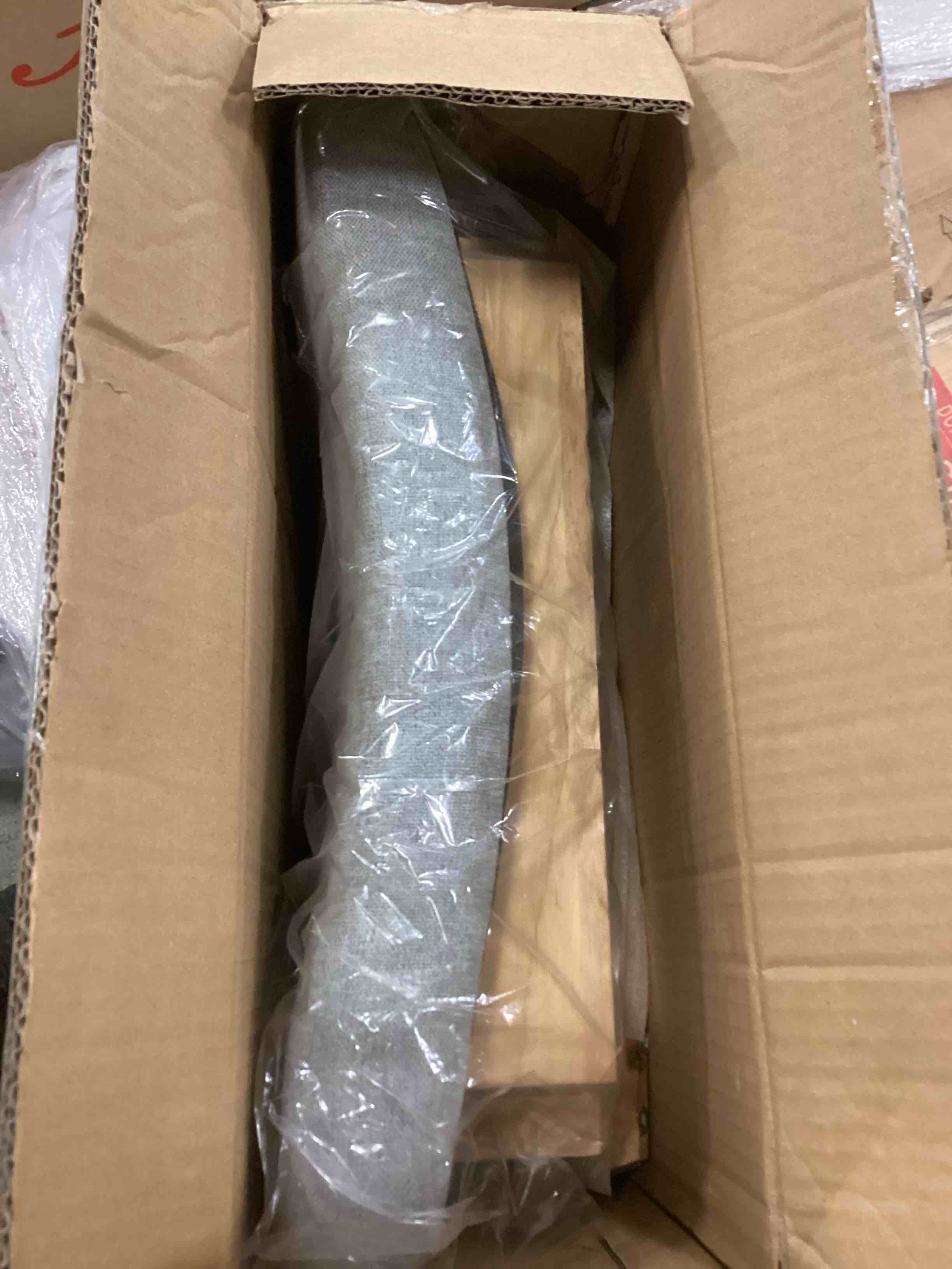 https://s3.amazonaws.com/lotting-images-prod/bidfta/GRA2184272_1747756769852.jpeg