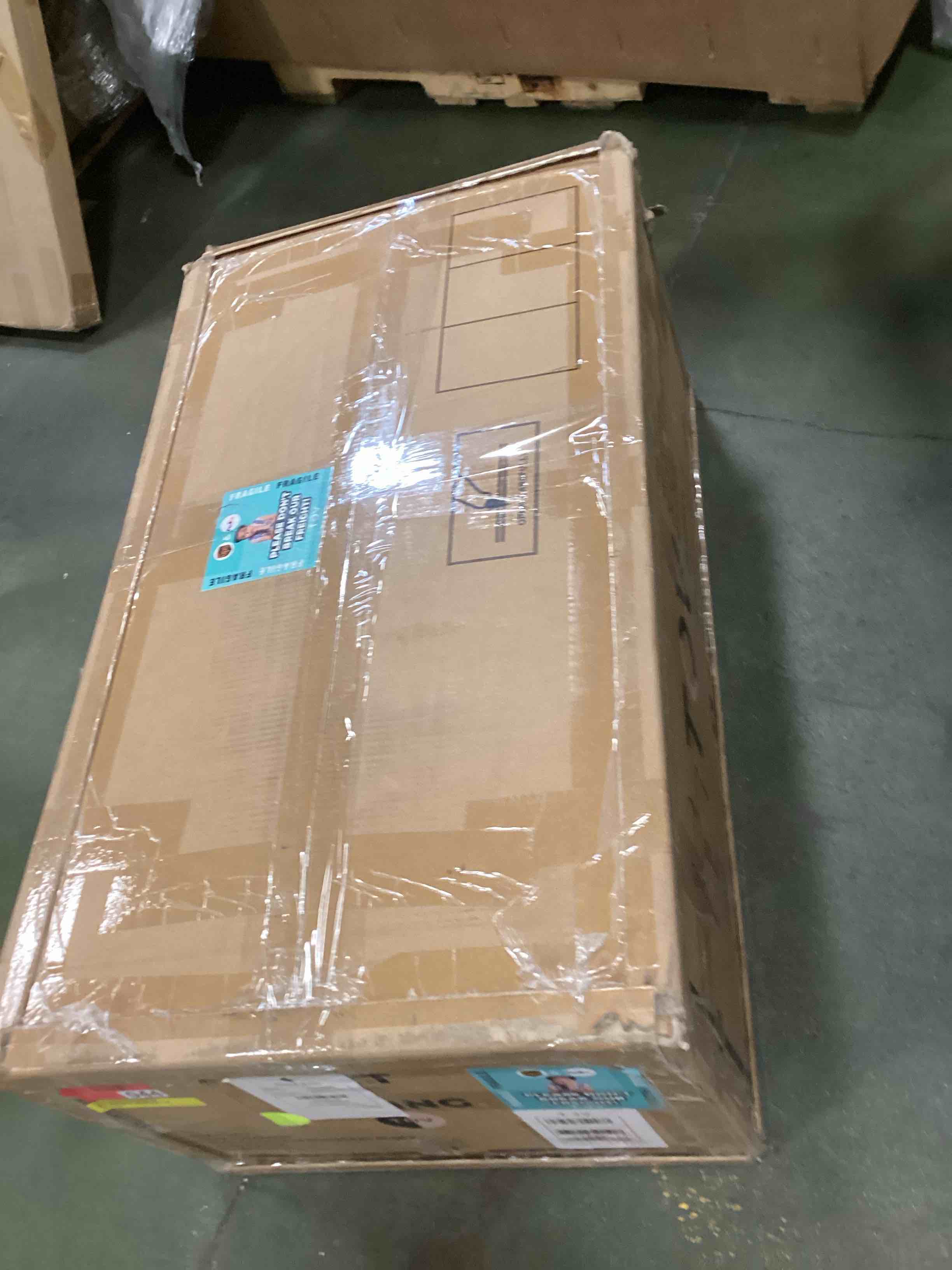 https://s3.amazonaws.com/lotting-images-prod/bidfta/GRA2184510_1748026843774.jpeg