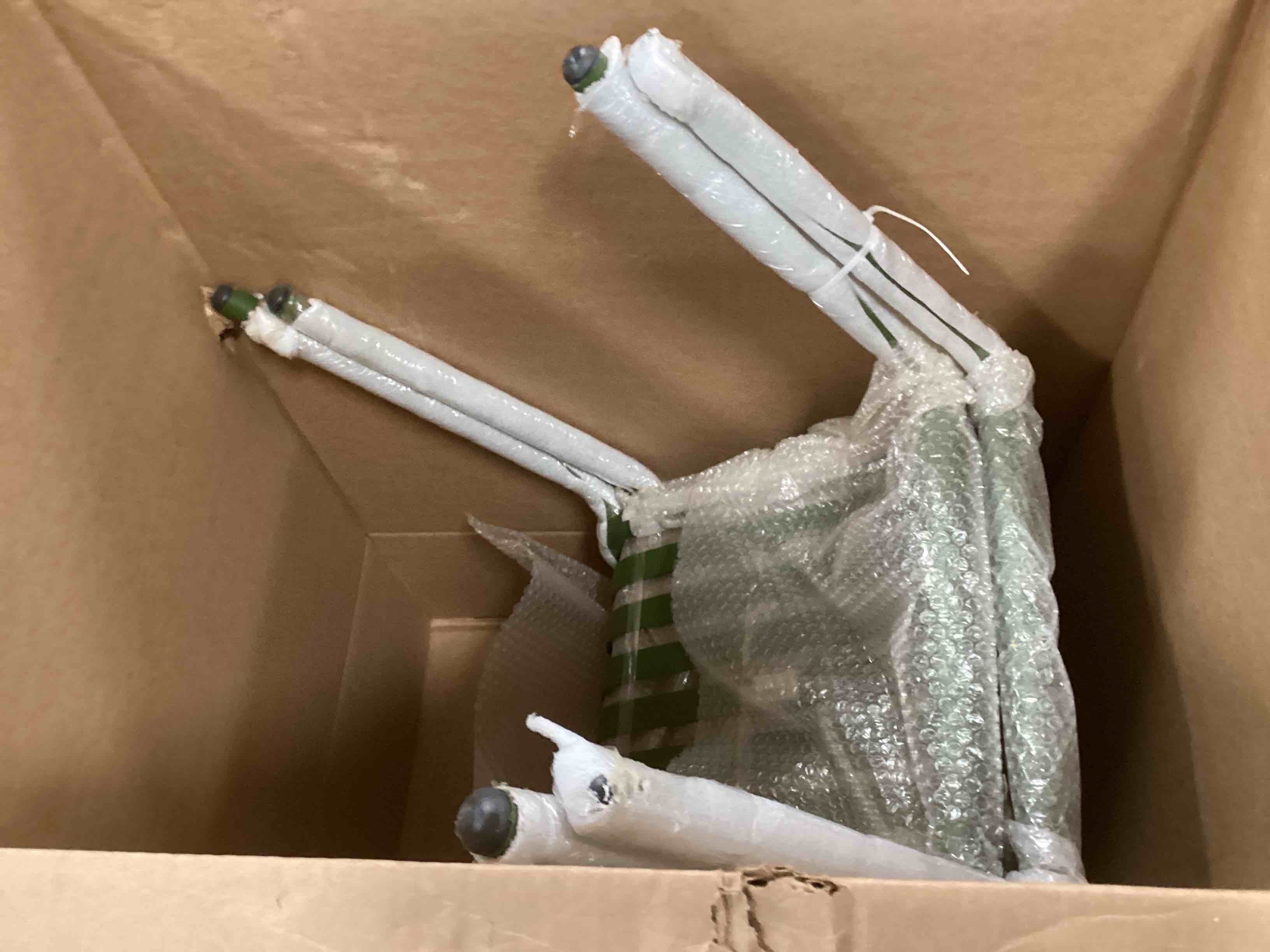 https://s3.amazonaws.com/lotting-images-prod/bidfta/GRA2184514_1748027515840.jpeg